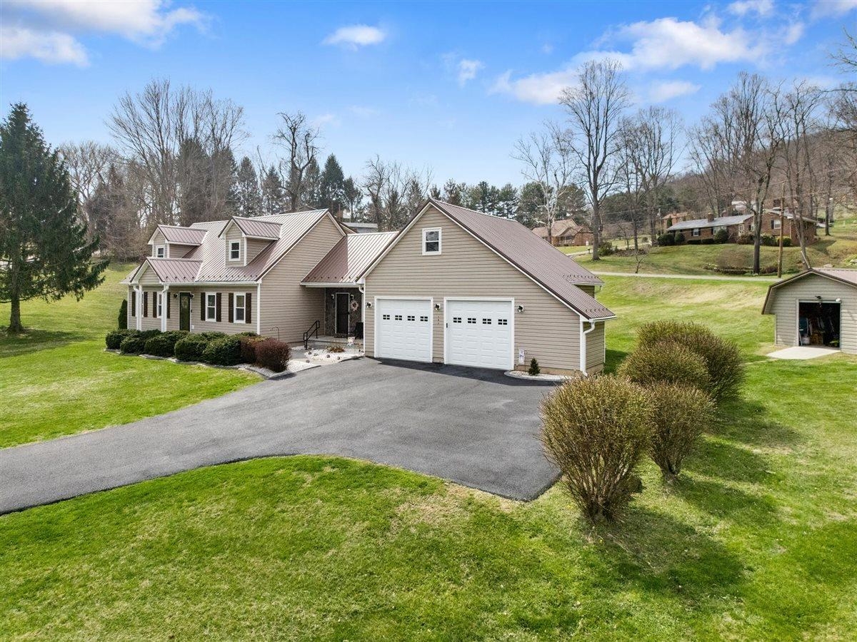 184 Farley Circle Pearisburg VA 24134