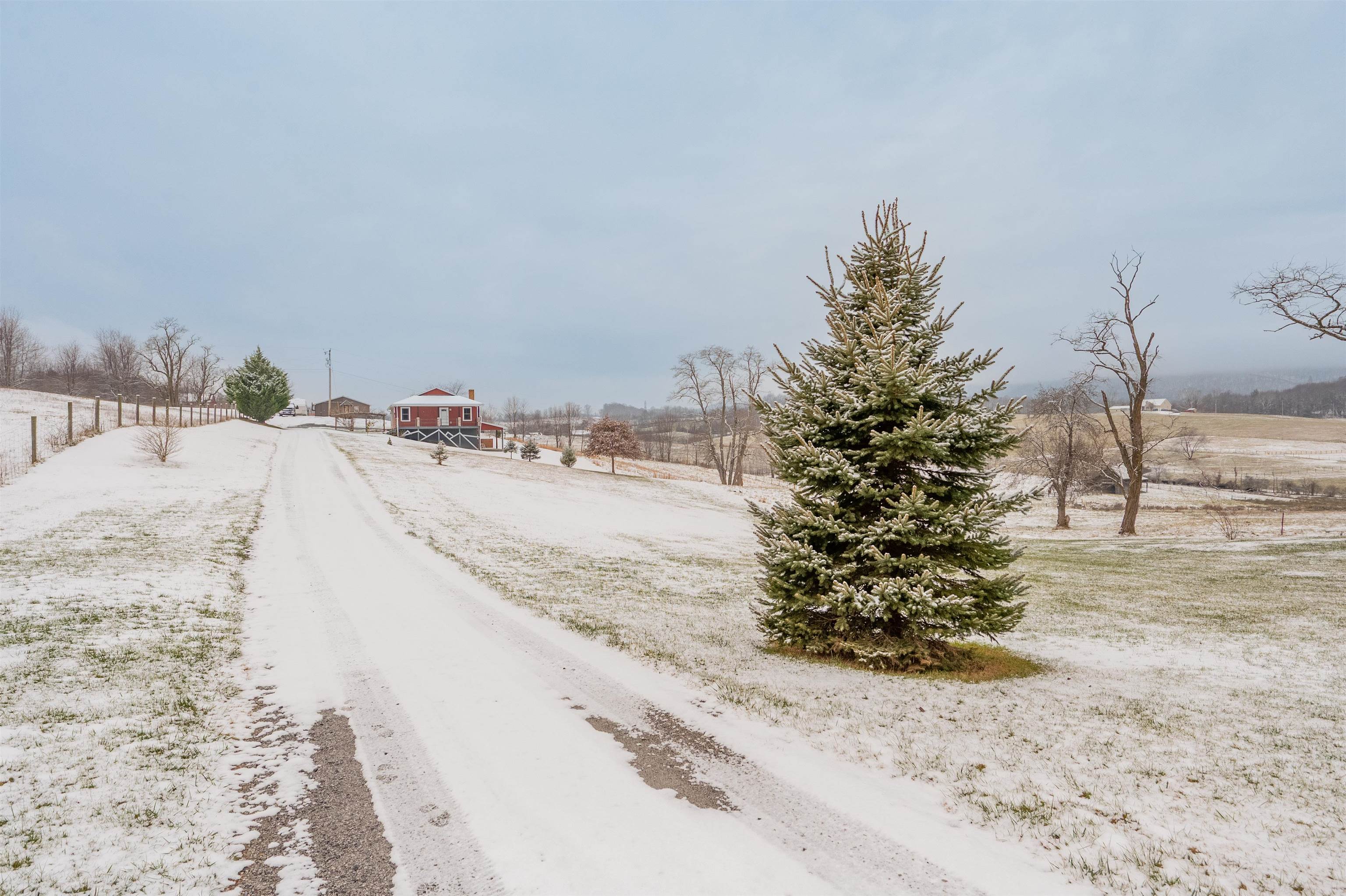 145 Mudlick Road Wytheville VA 24382