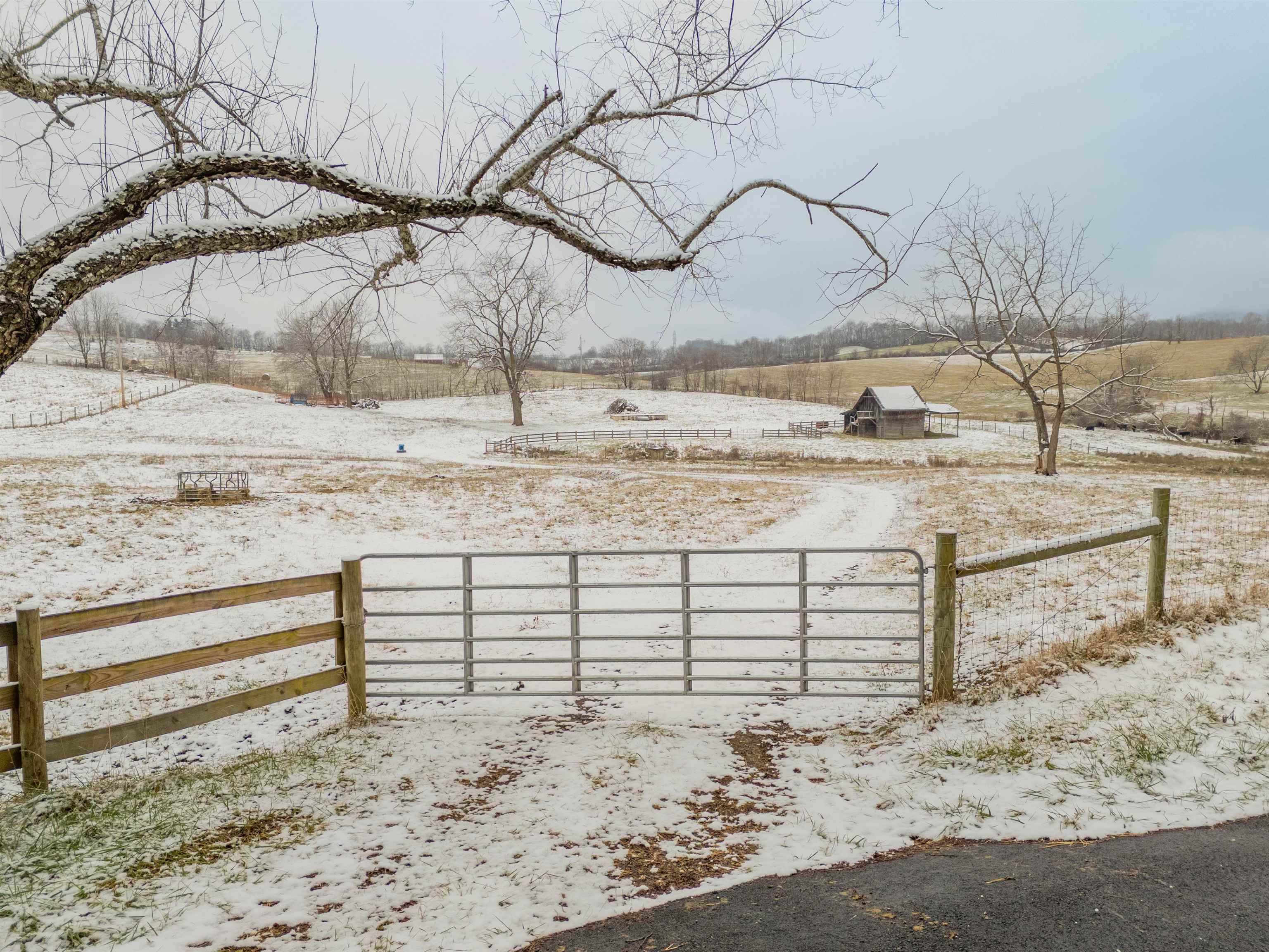 145 Mudlick Road Wytheville VA 24382