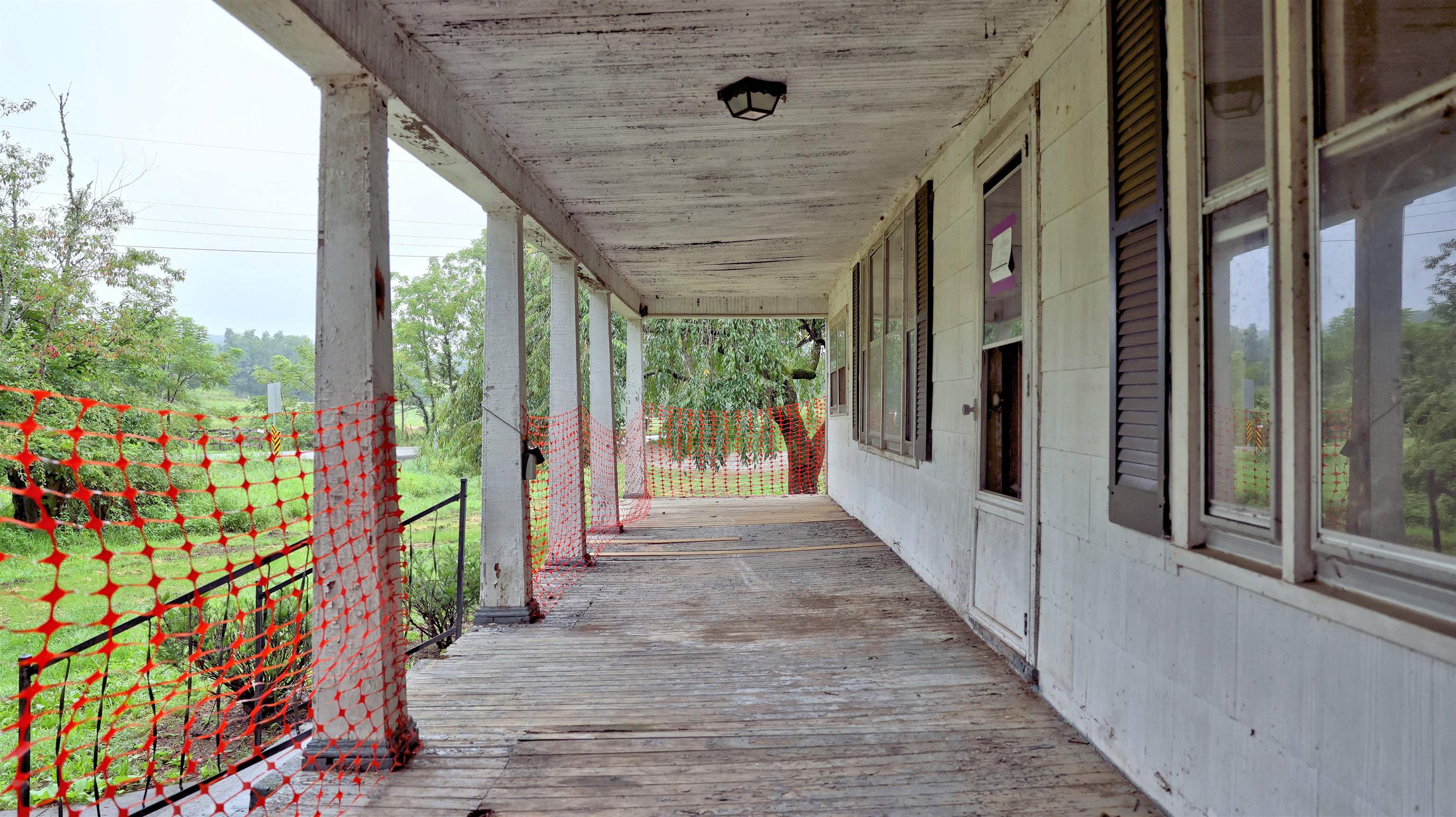 1439 Daniels Run Road NE Check VA 24072