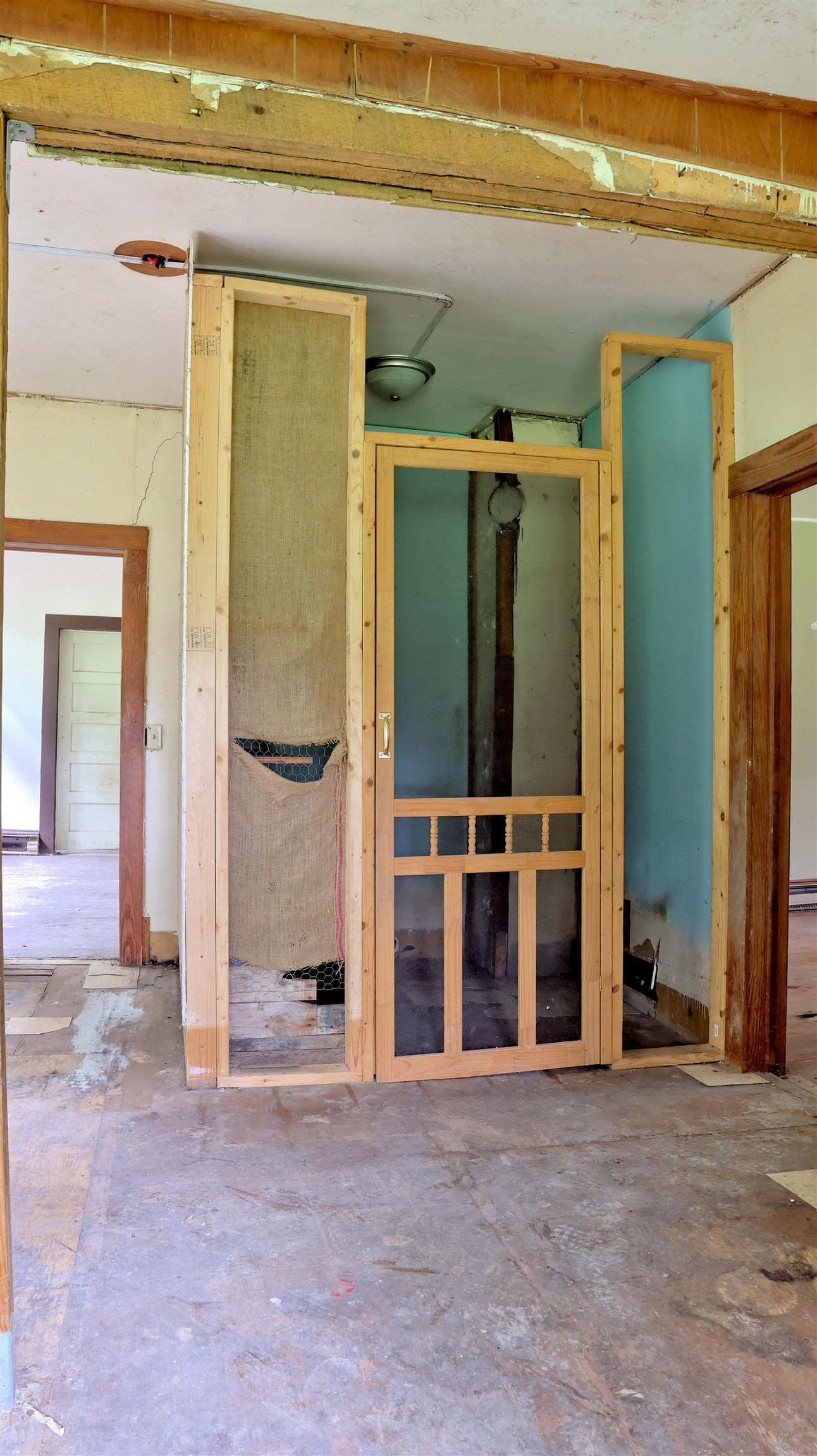 1439 Daniels Run Road NE Check VA 24072