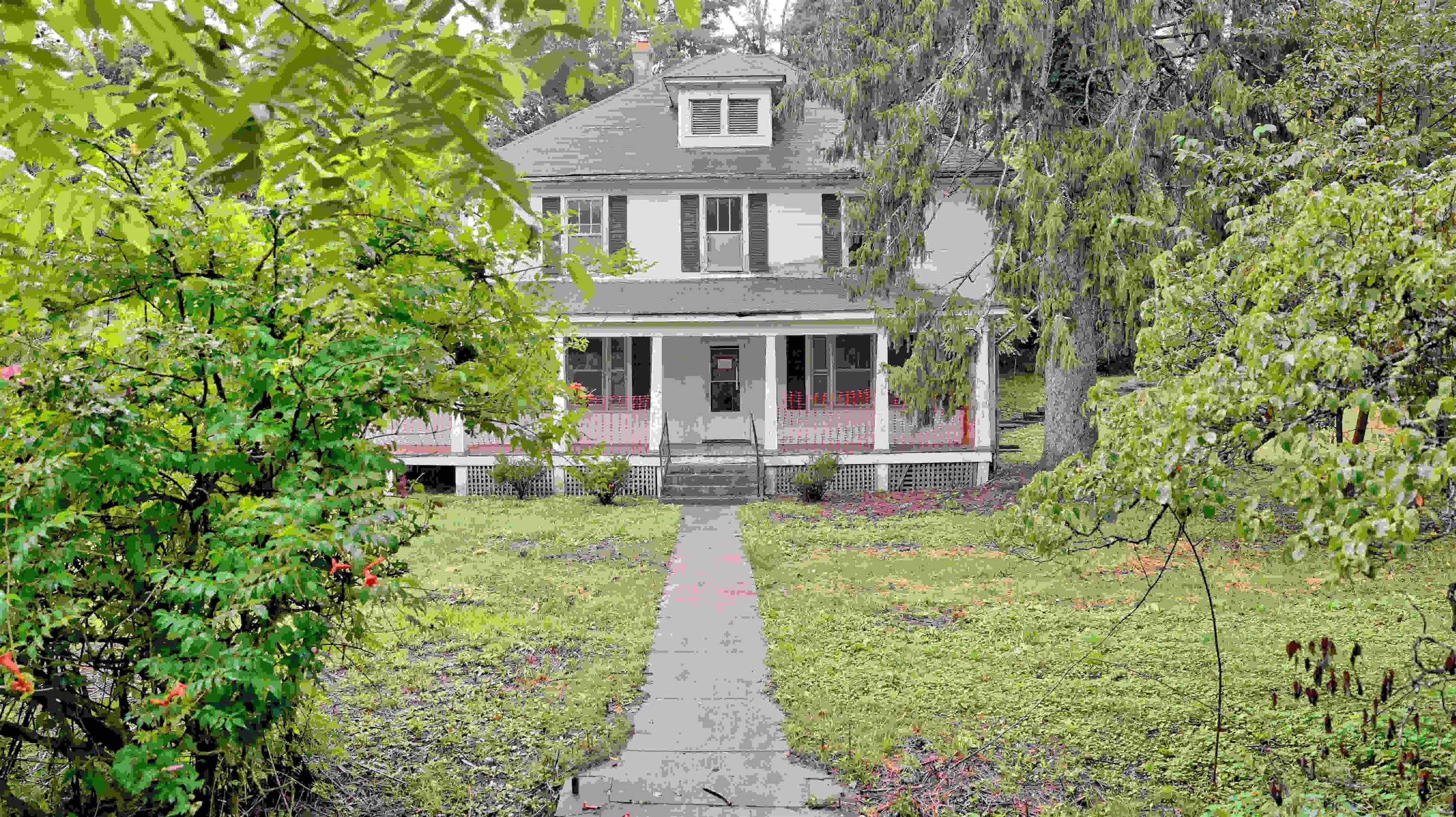 1439 Daniels Run Road NE Check VA 24072