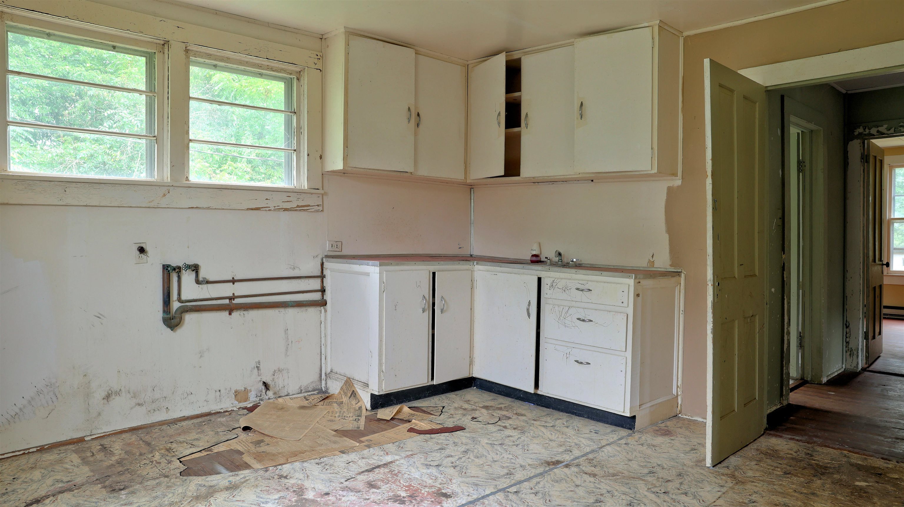 1439 Daniels Run Road NE Check VA 24072