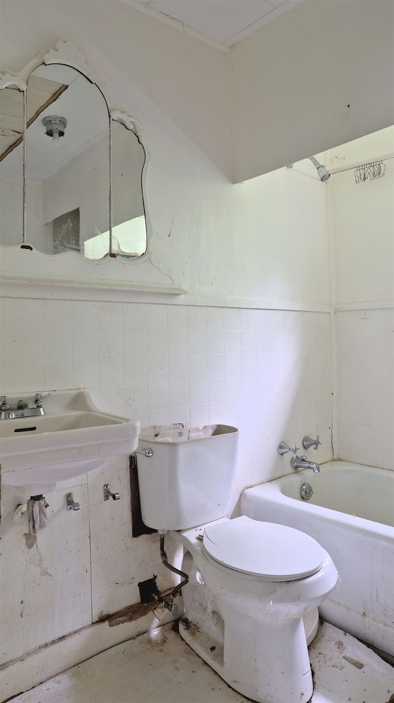 1439 Daniels Run Road NE Check VA 24072