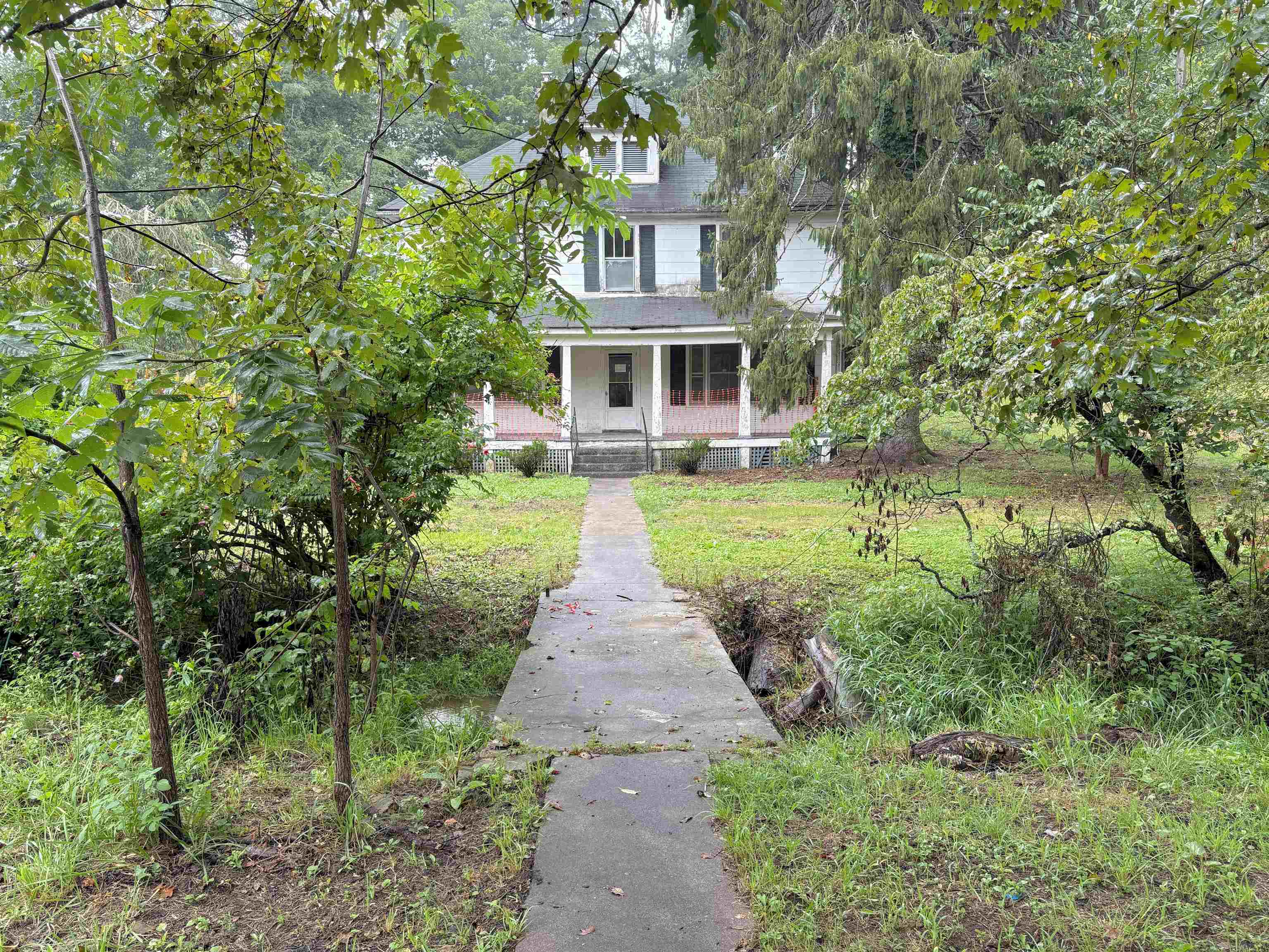 1439 Daniels Run Road NE Check VA 24072