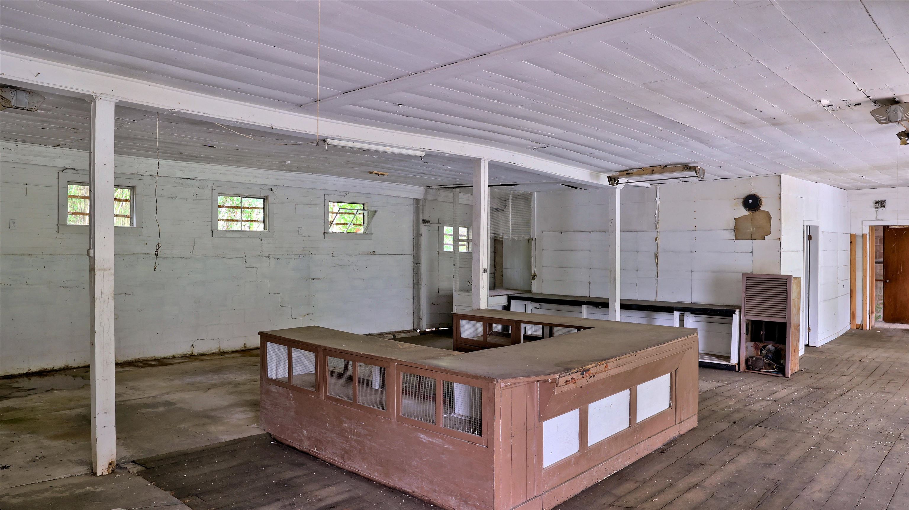 1439 Daniels Run Road NE Check VA 24072