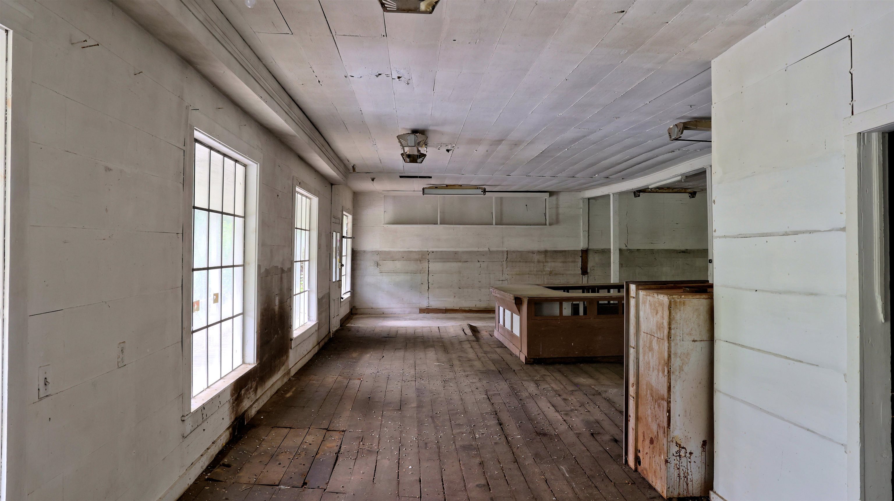 1439 Daniels Run Road NE Check VA 24072