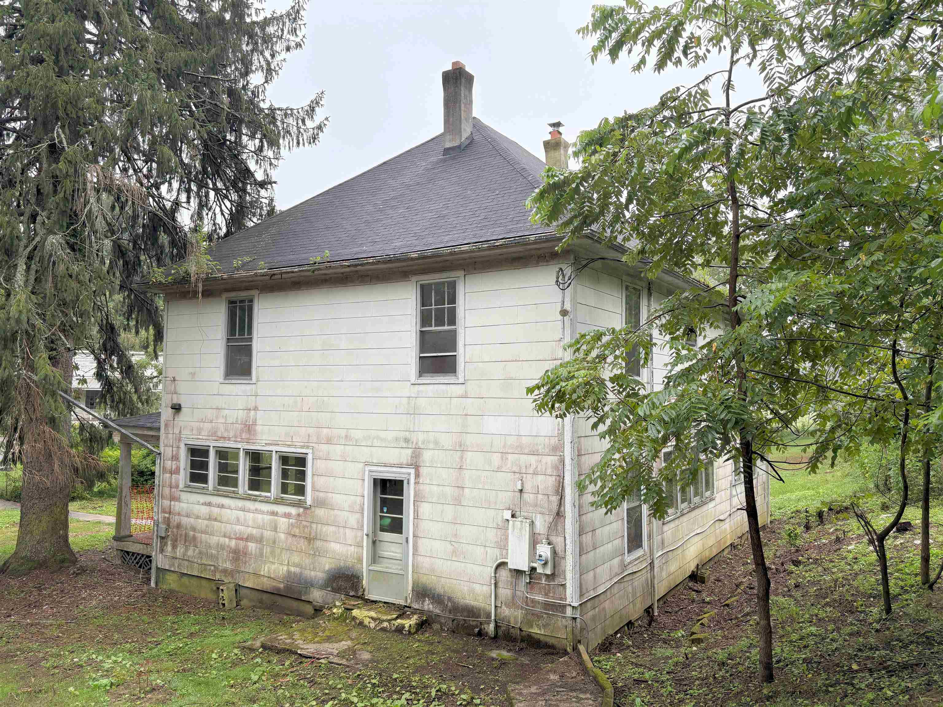 1439 Daniels Run Road NE Check VA 24072