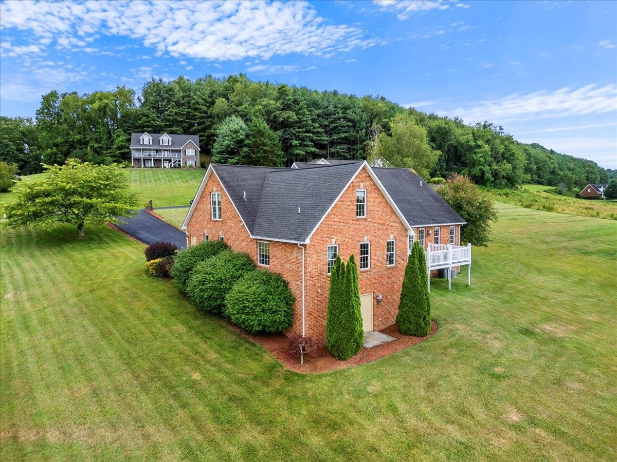 2700 Draper Ridge Road Draper VA 24324