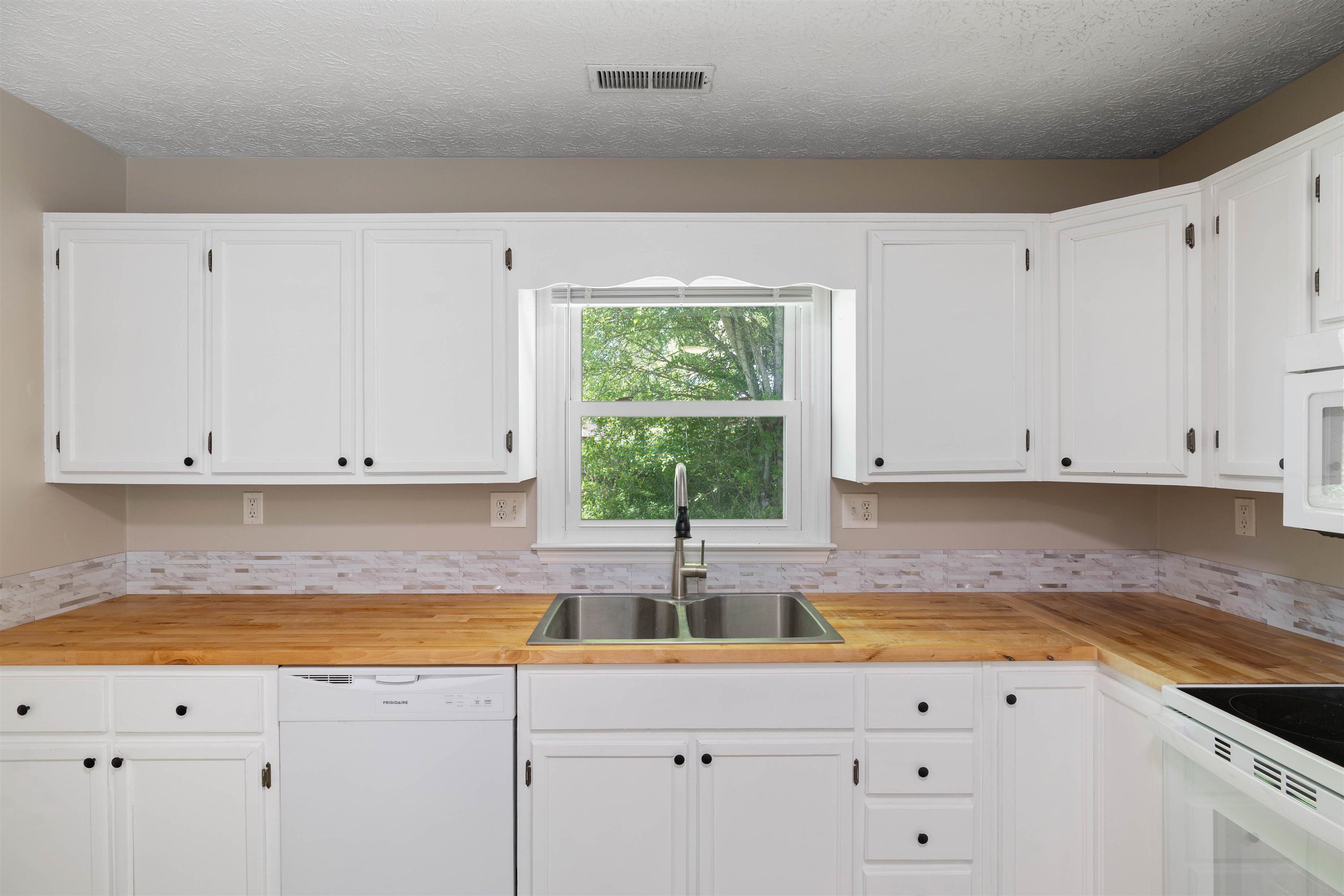 1406 Gladewood Drive Blacksburg VA 24060