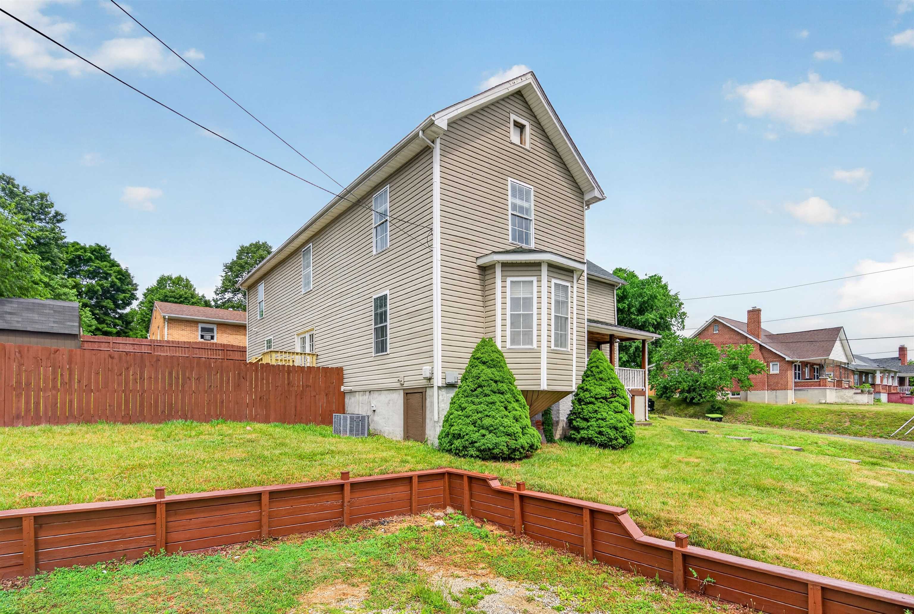 204 Lagrange Street Pulaski VA 24301