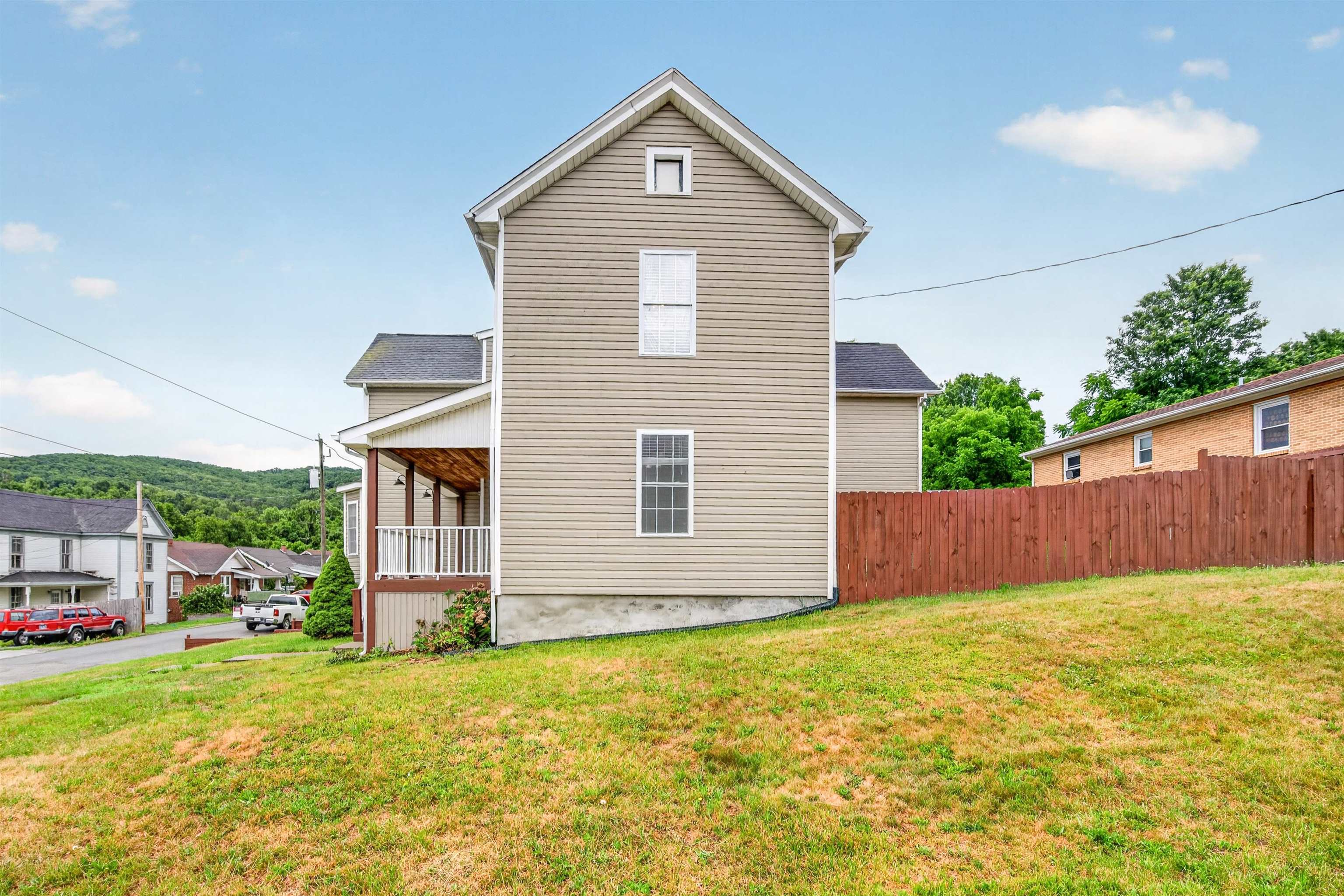 204 Lagrange Street Pulaski VA 24301