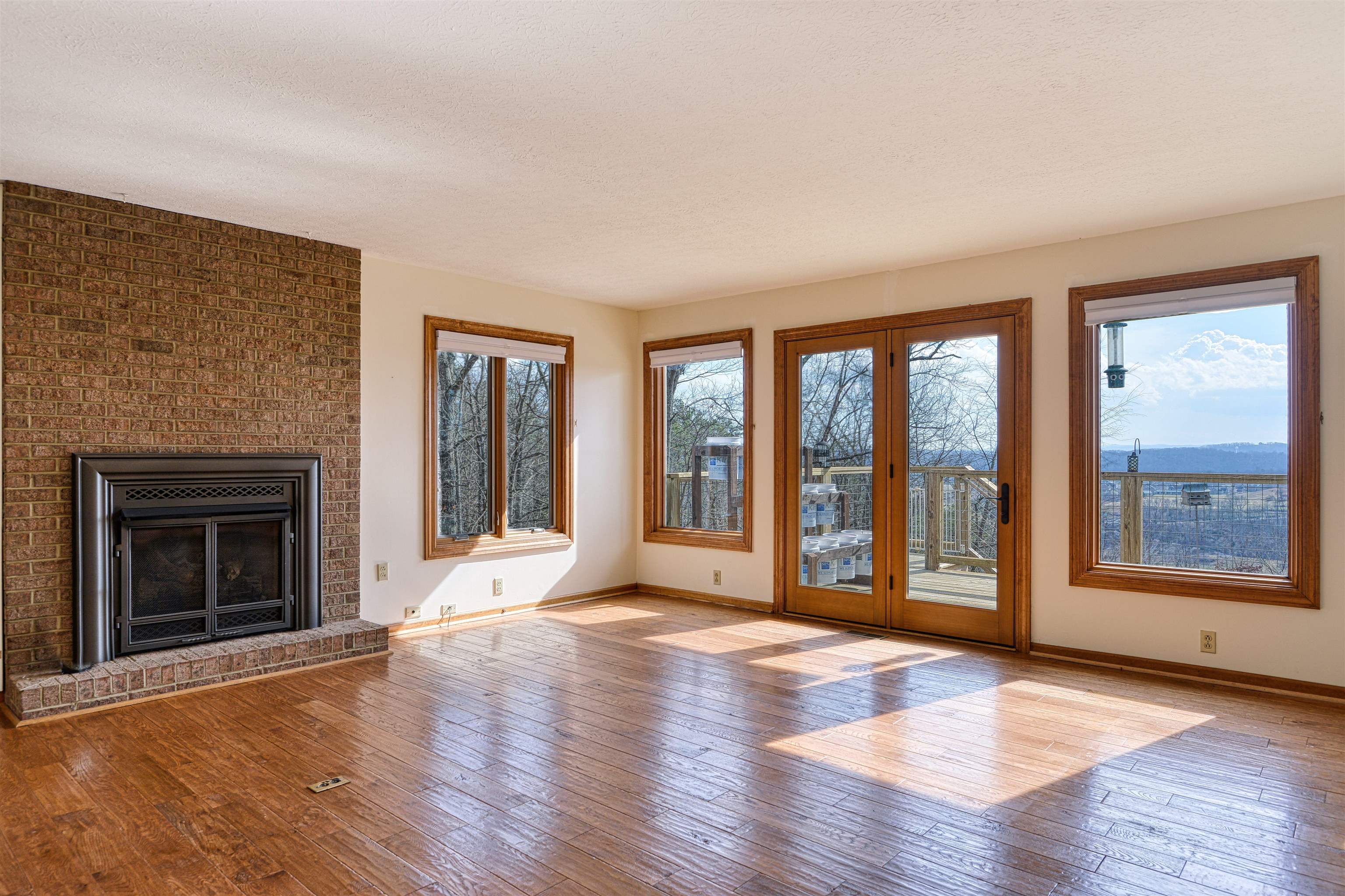 4215 Oakwood Court Radford VA 24141