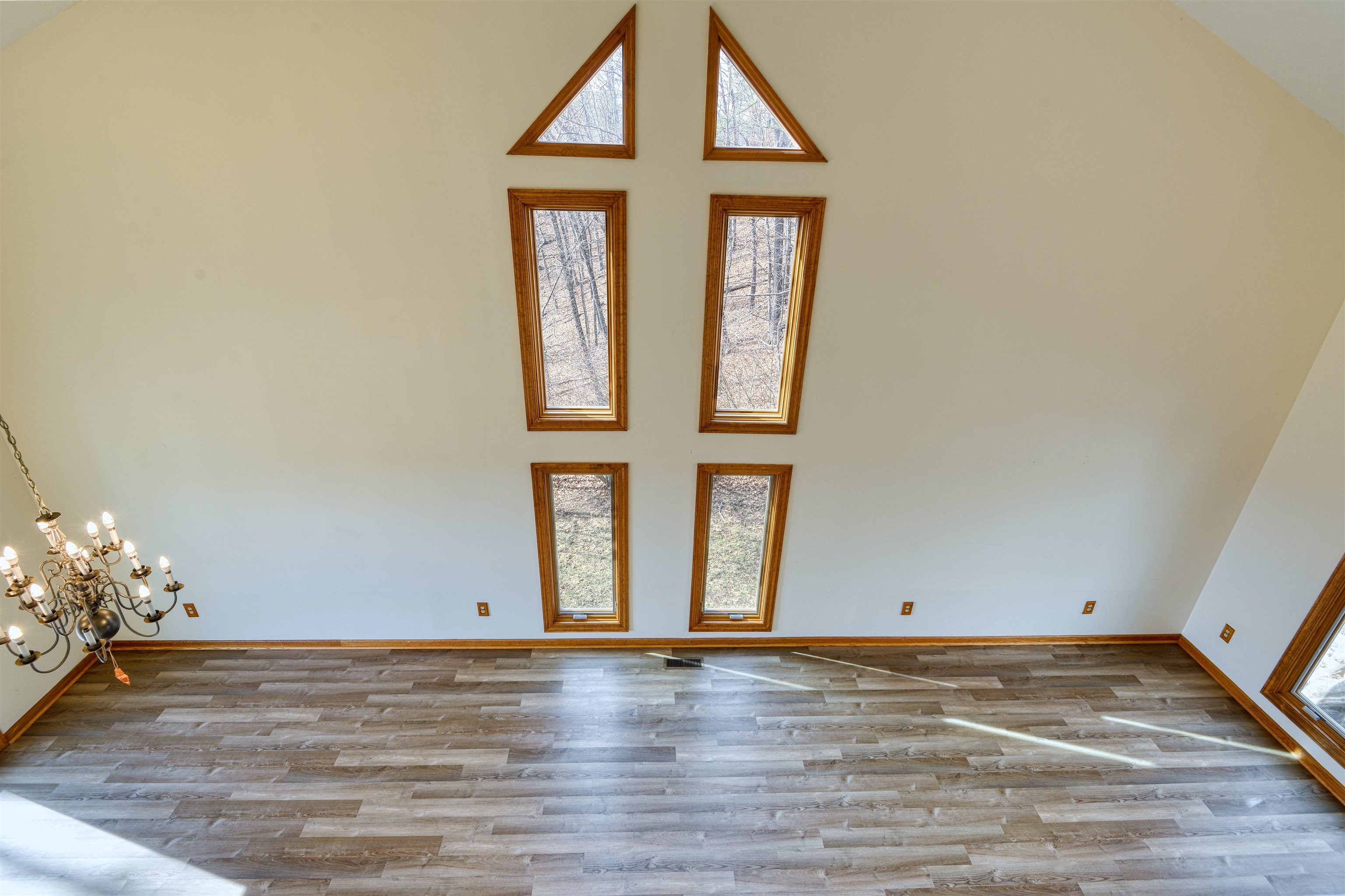 4215 Oakwood Court Radford VA 24141