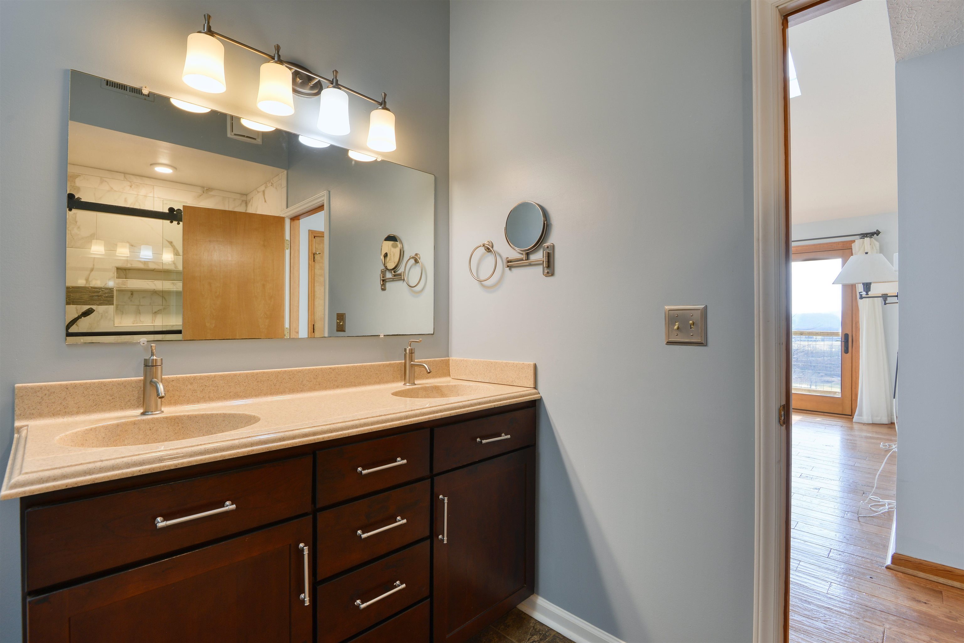 4215 Oakwood Court Radford VA 24141