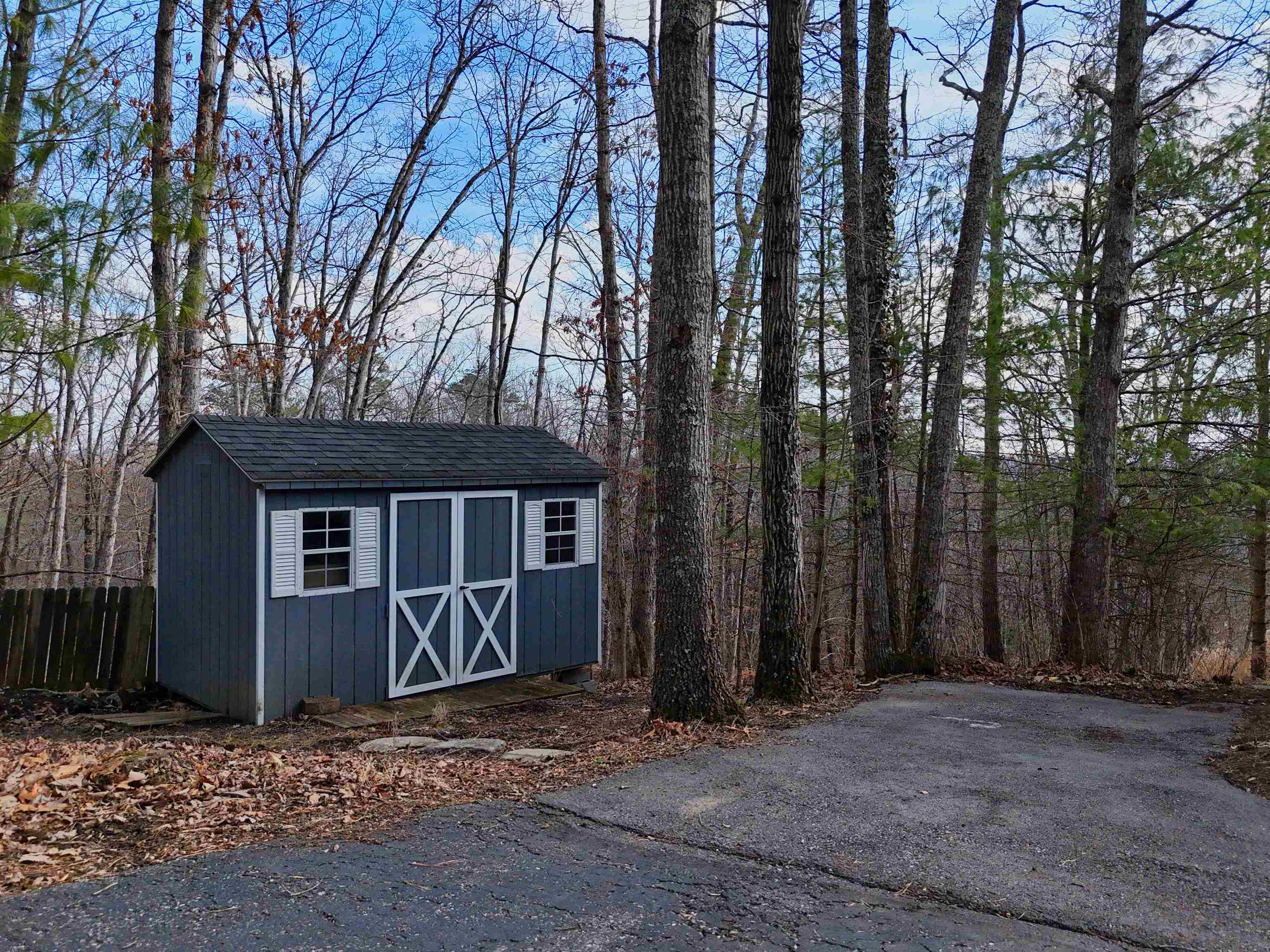 4215 Oakwood Court Radford VA 24141