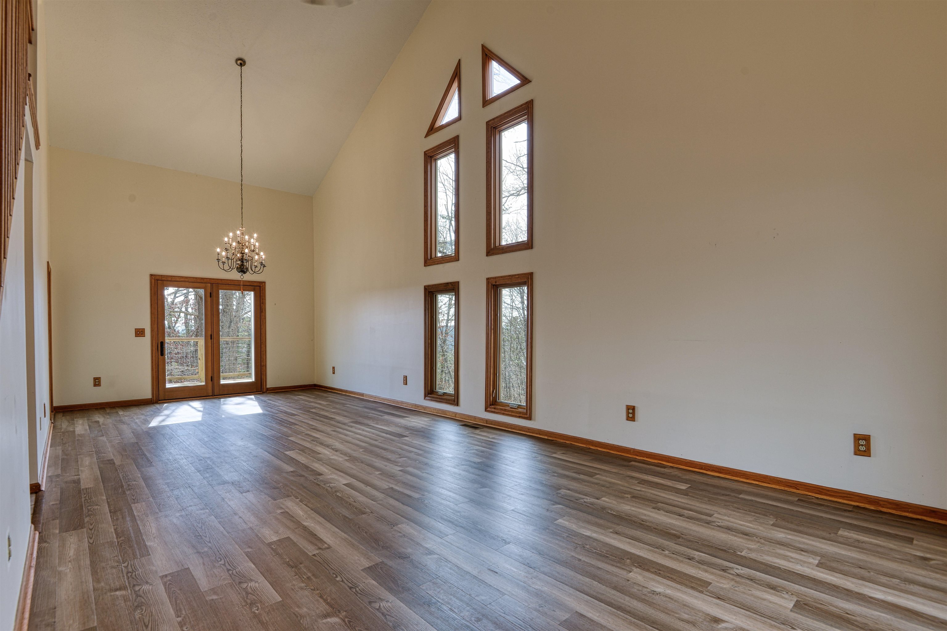4215 Oakwood Court Radford VA 24141