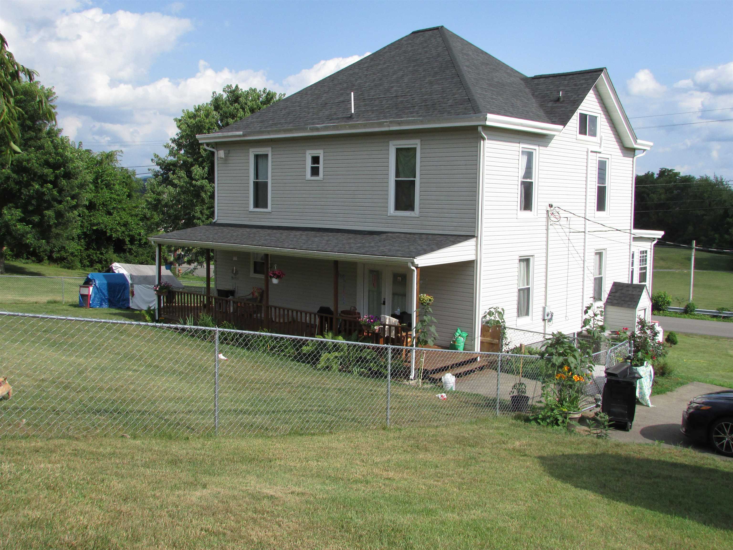 2573 Old Route 100 Road Draper VA 24324