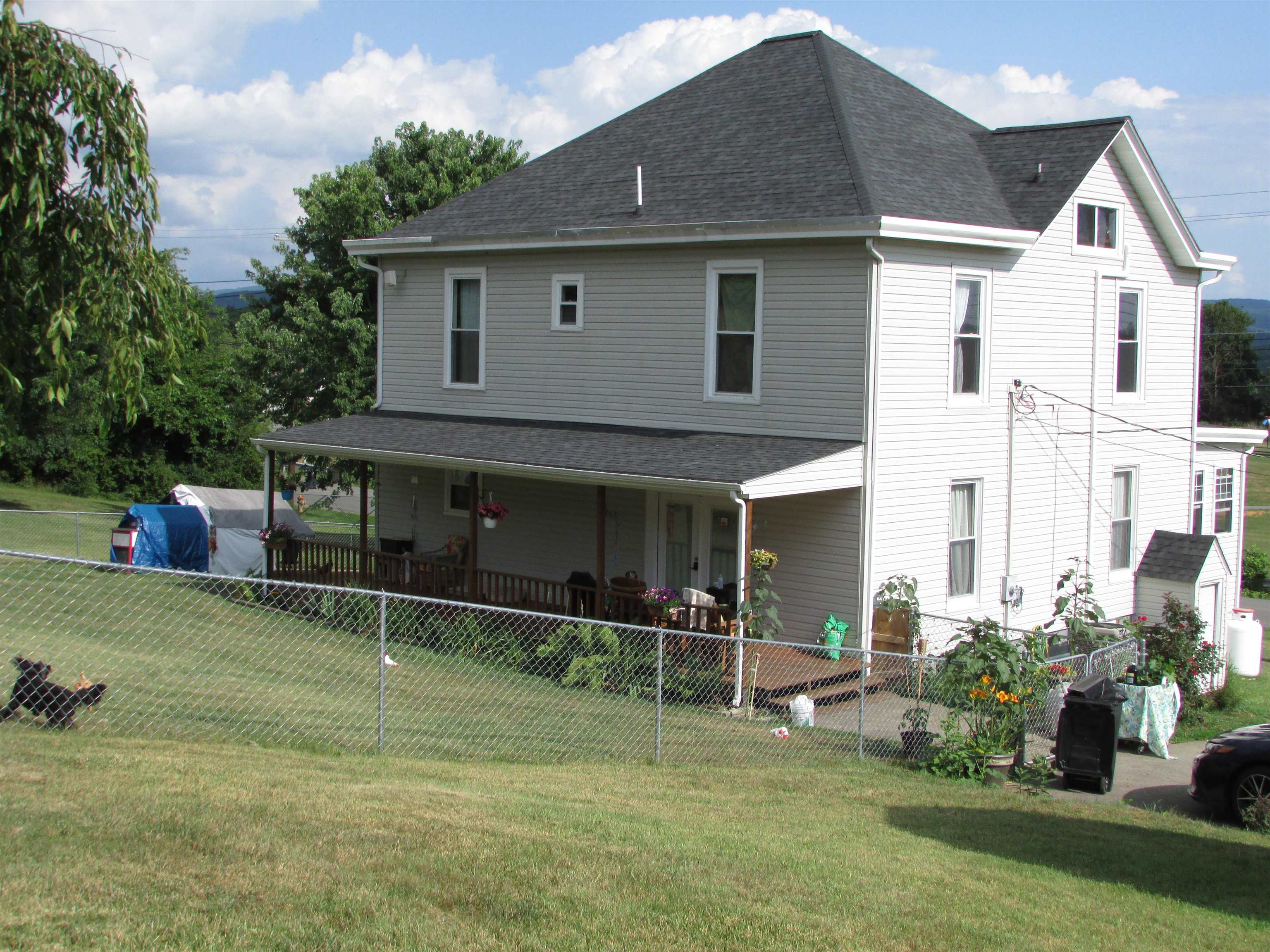 2573 Old Route 100 Road Draper VA 24324
