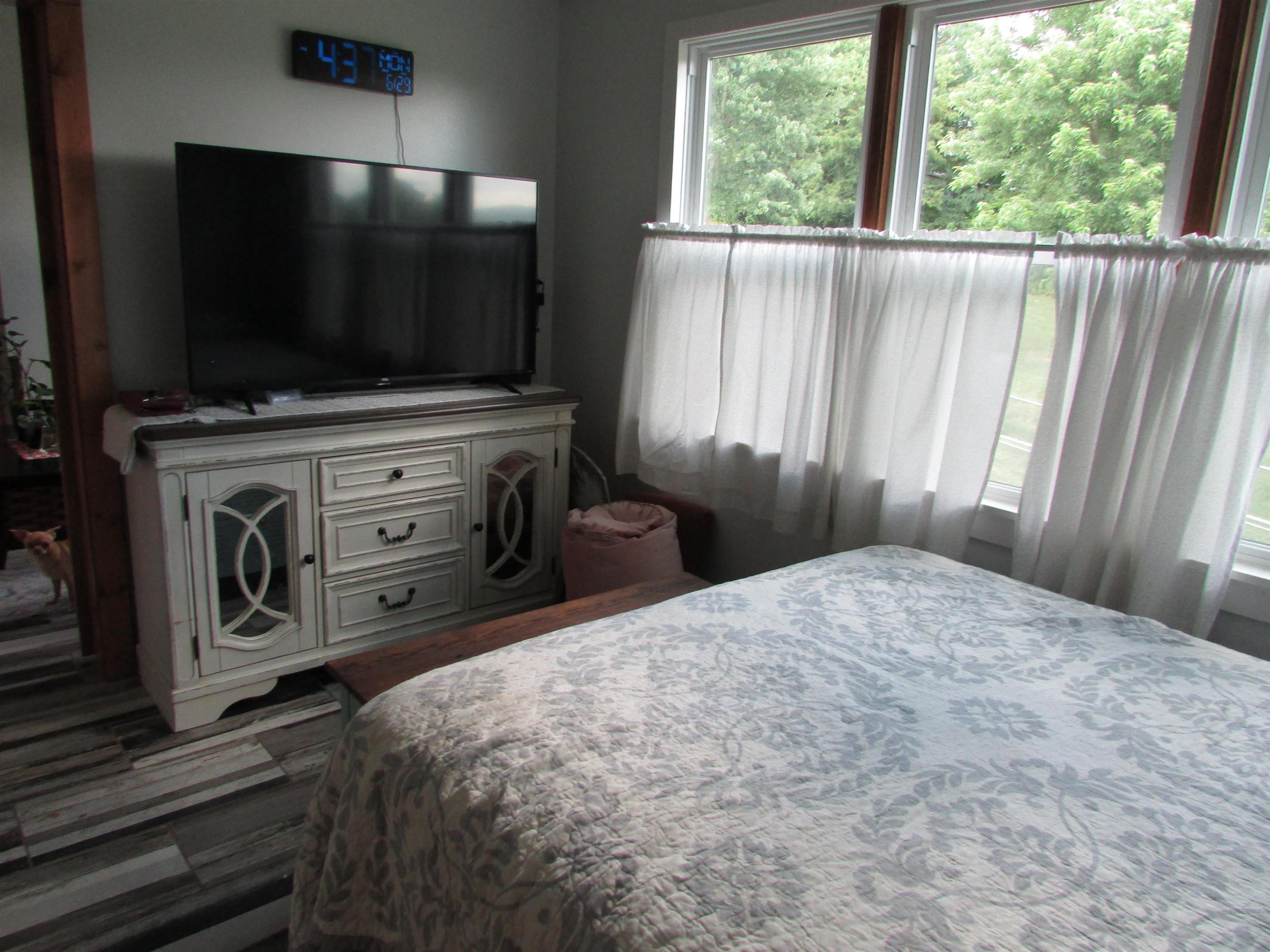 2573 Old Route 100 Road Draper VA 24324