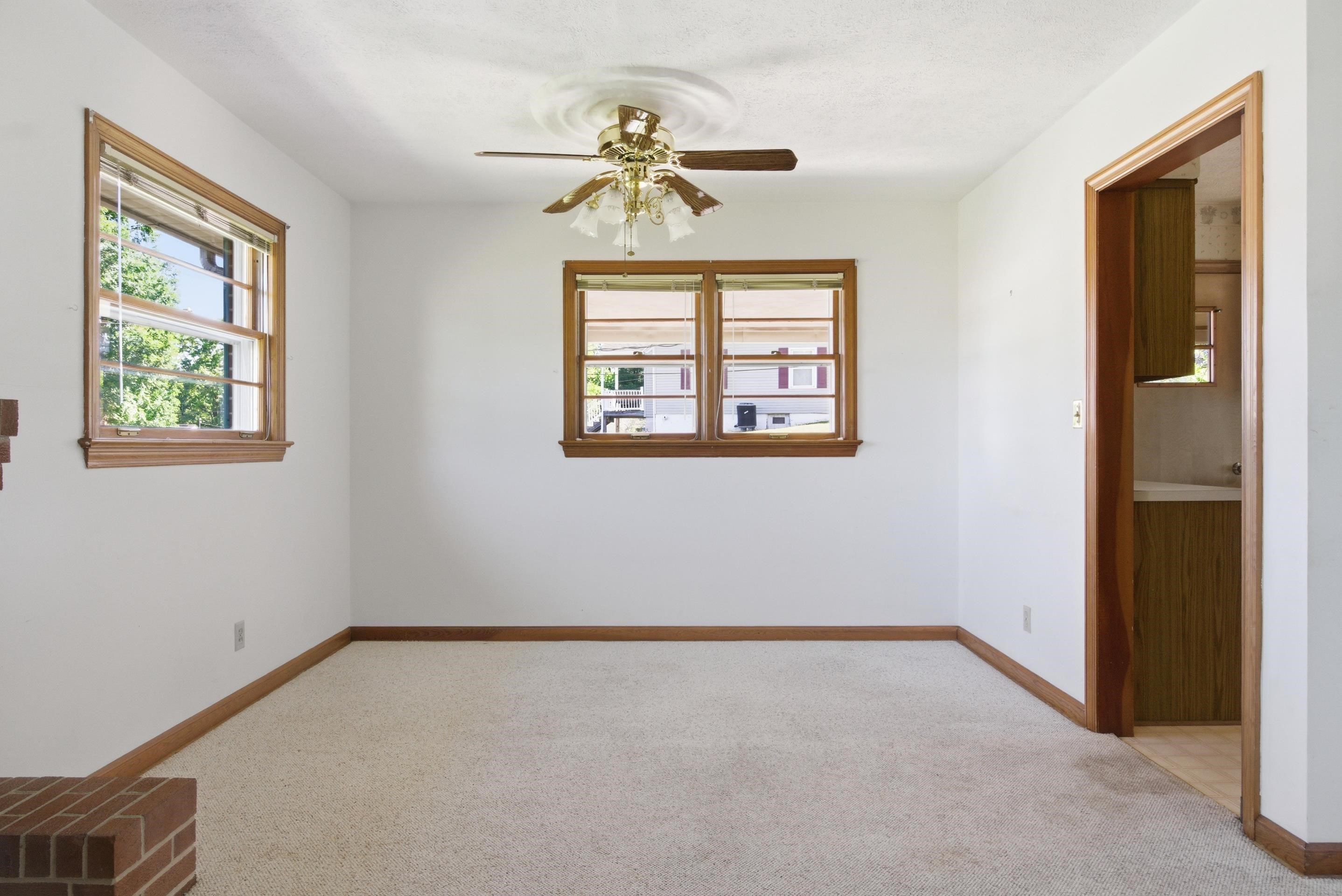 1502 Pembroke Street Pearisburg VA 24134
