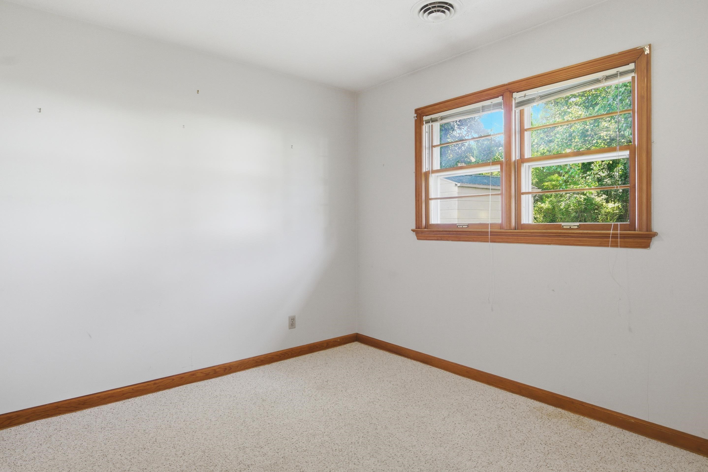 1502 Pembroke Street Pearisburg VA 24134