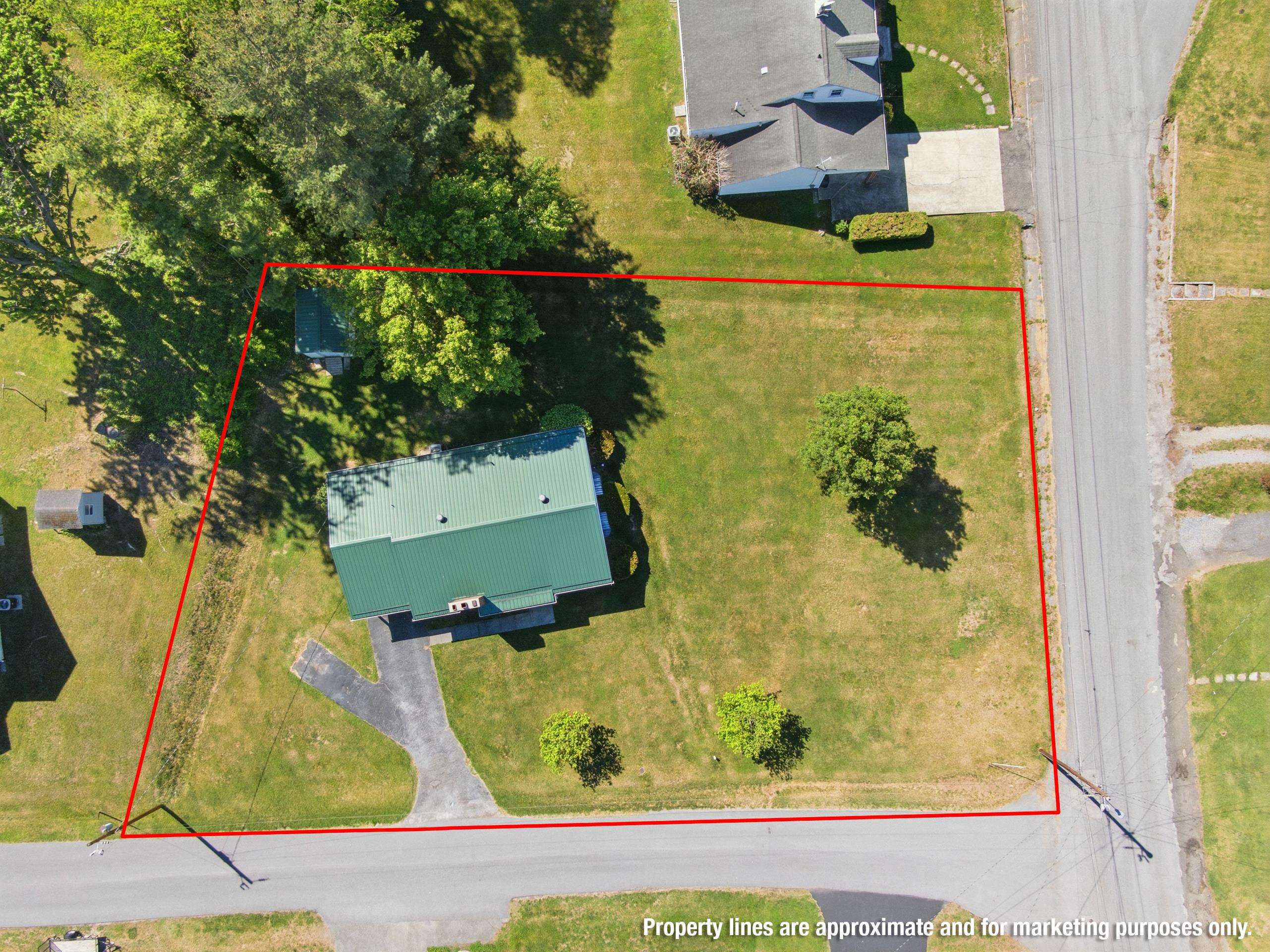 1502 Pembroke Street Pearisburg VA 24134