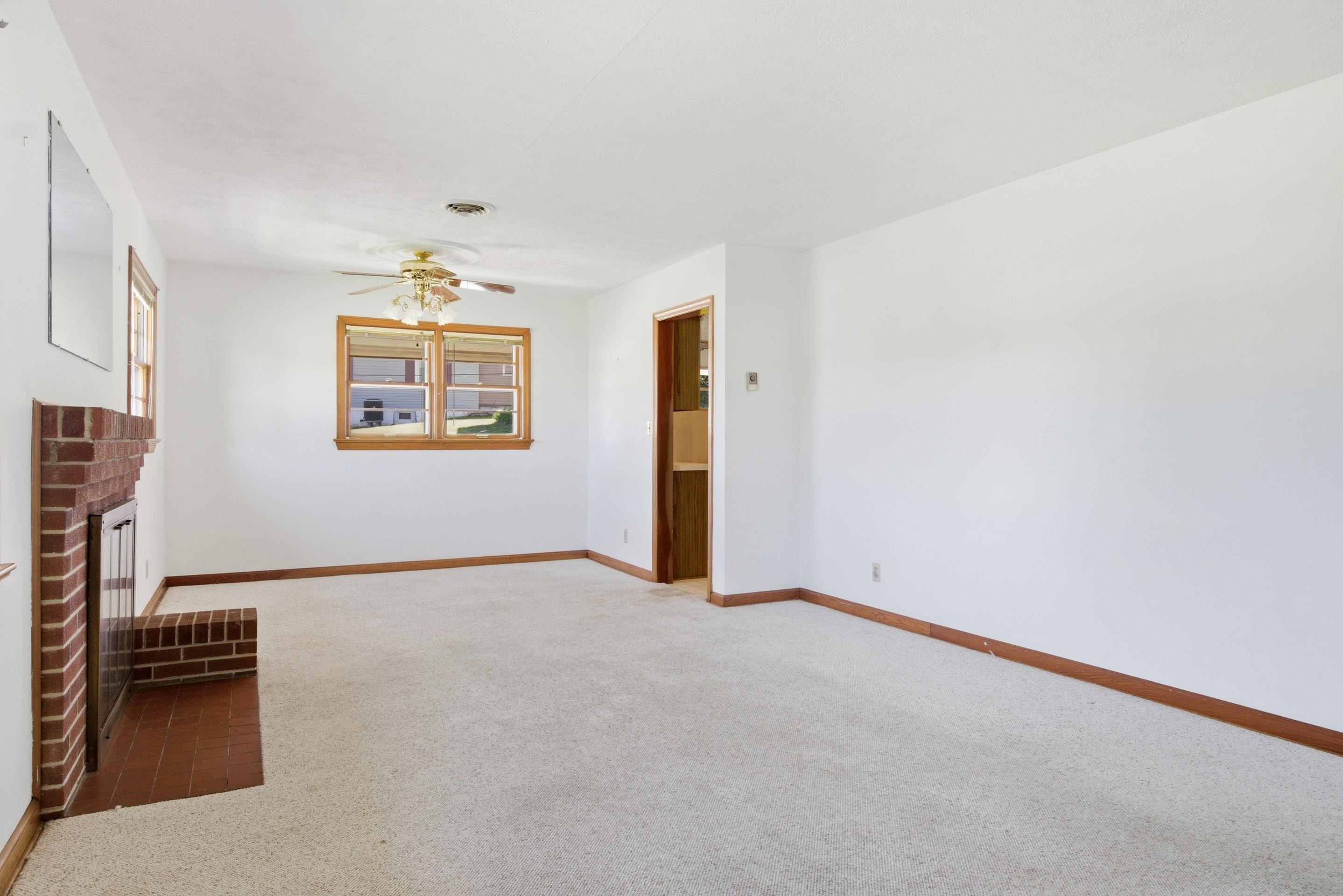 1502 Pembroke Street Pearisburg VA 24134
