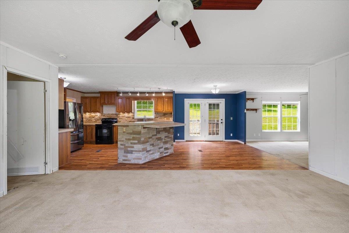 655 Peachtree Hill Christiansburg VA 24073