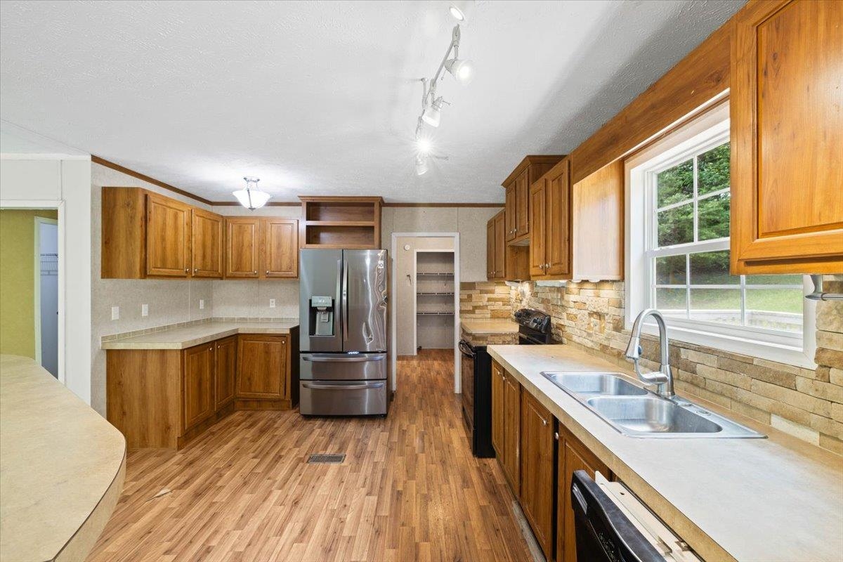 655 Peachtree Hill Christiansburg VA 24073