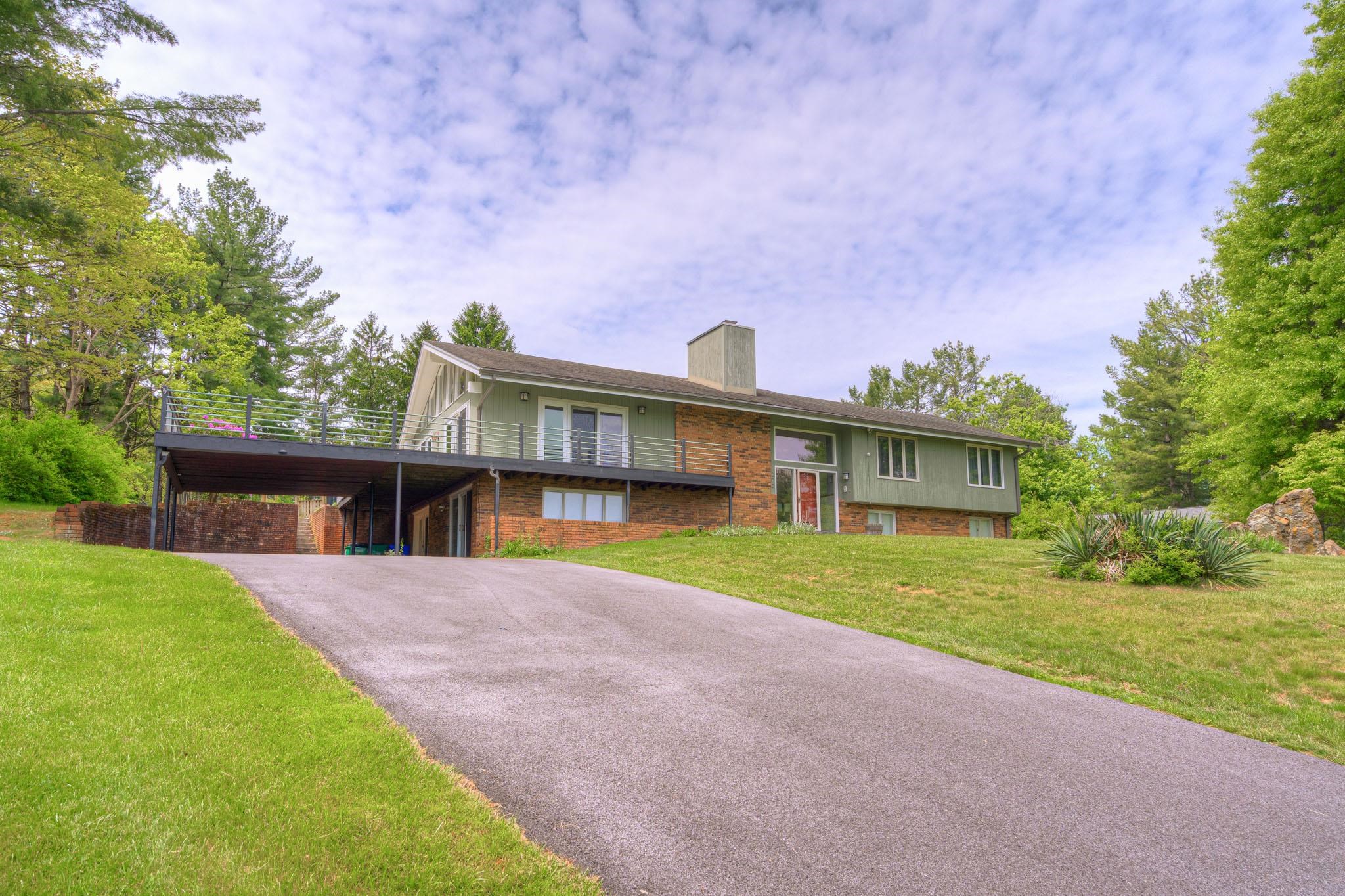202 Fincastle Drive Blacksburg VA 24060