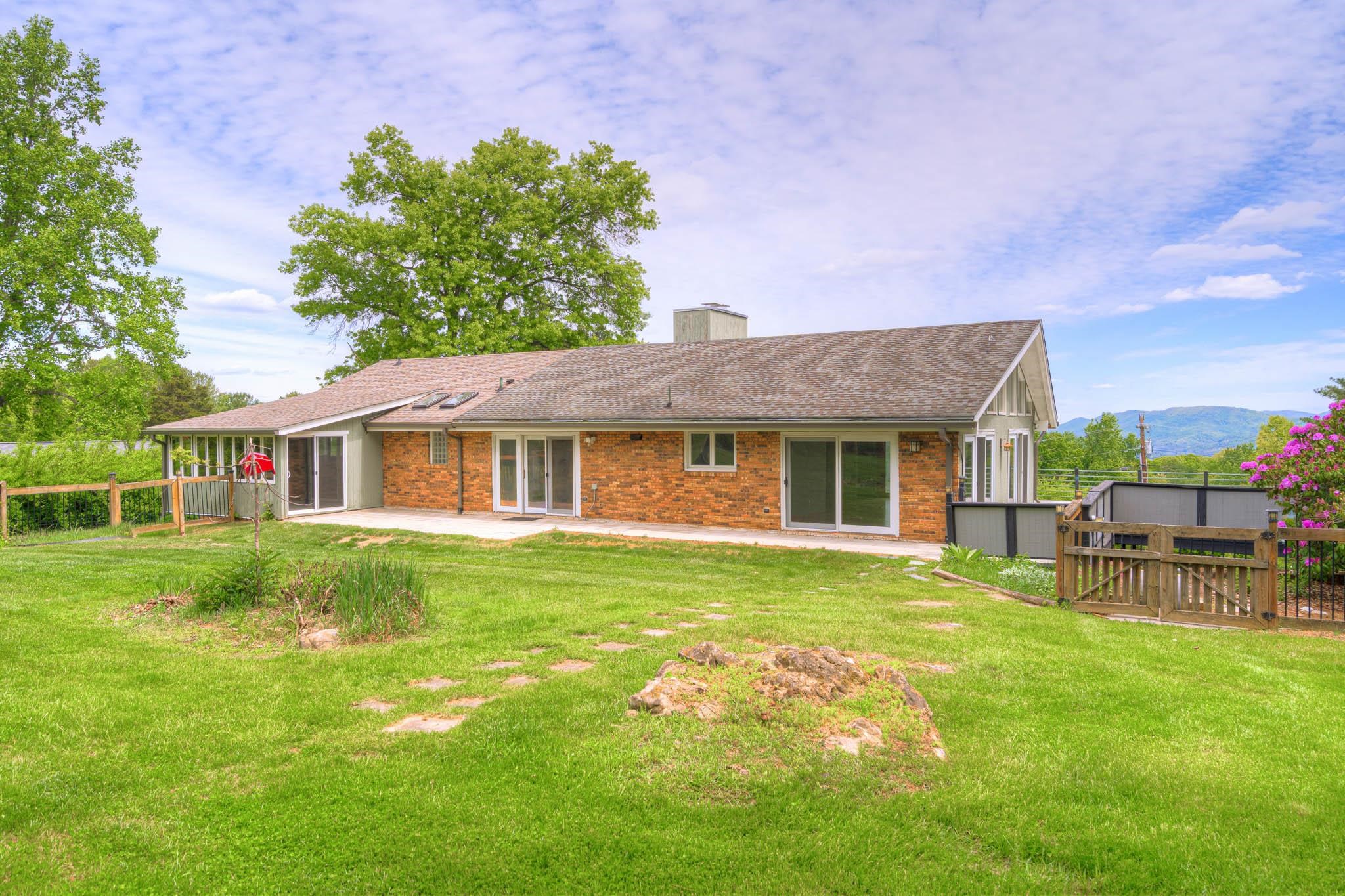 202 Fincastle Drive Blacksburg VA 24060