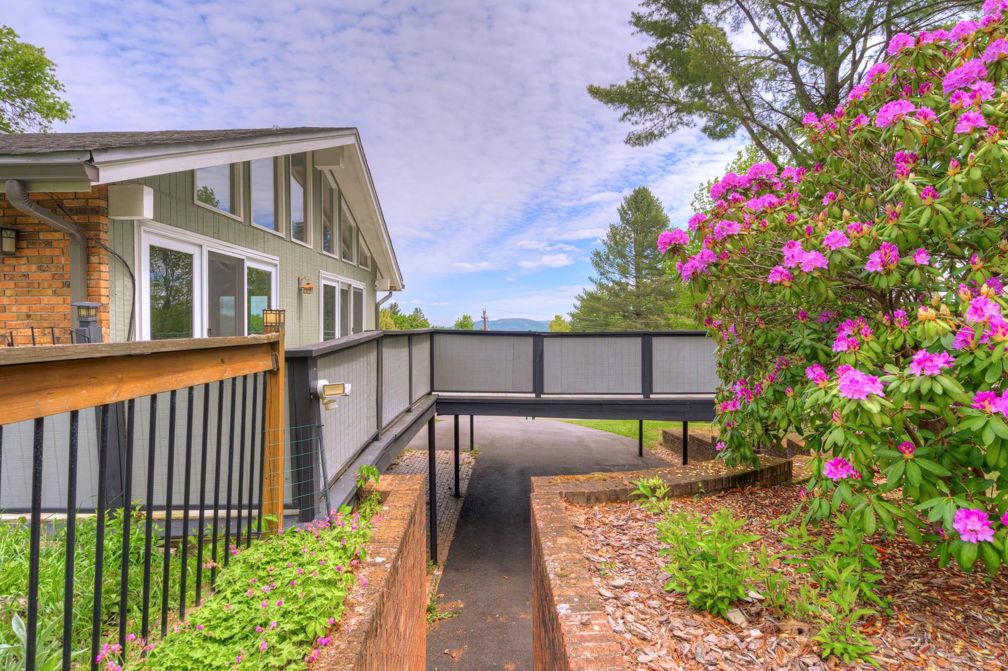 202 Fincastle Drive Blacksburg VA 24060