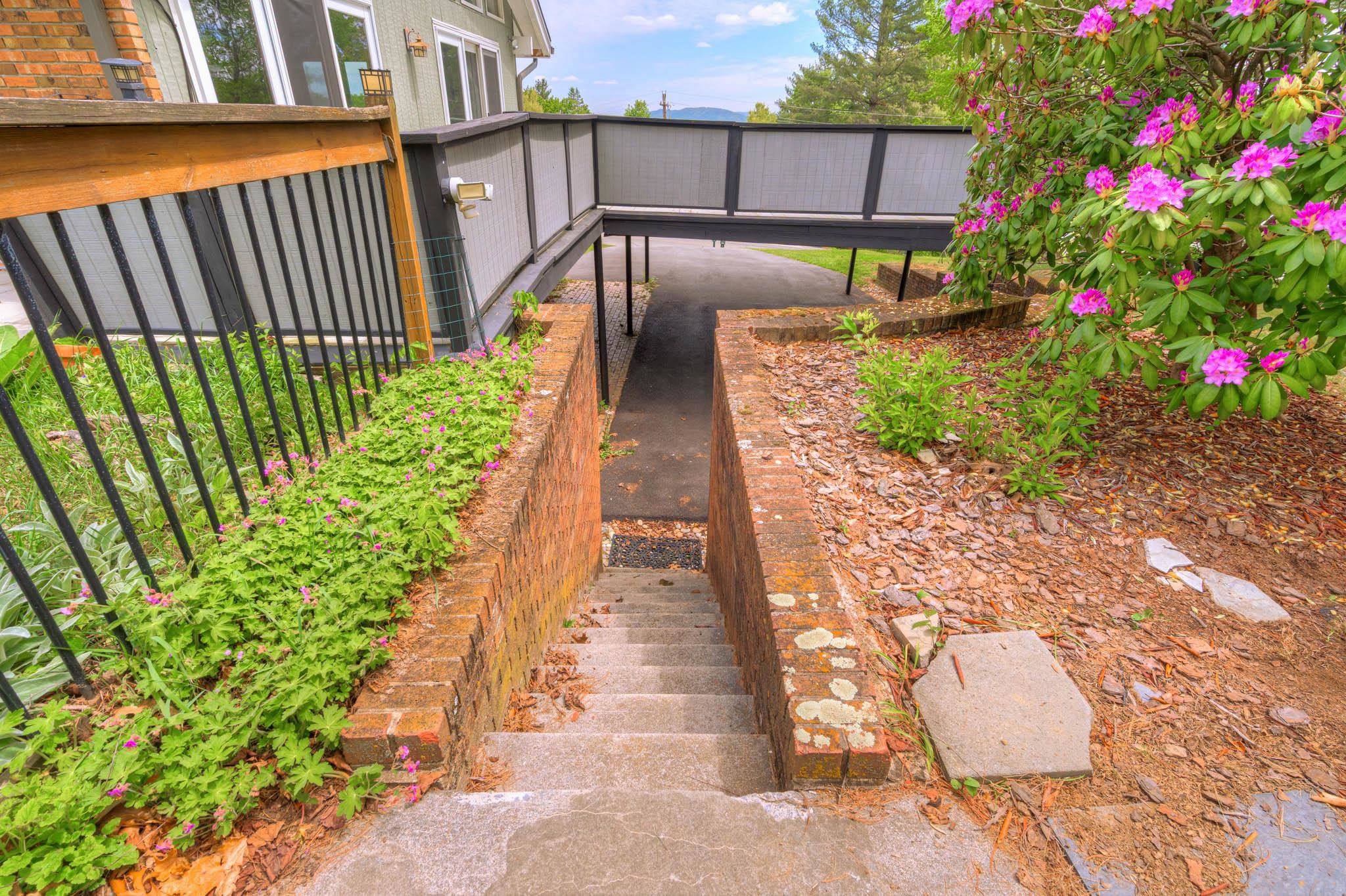 202 Fincastle Drive Blacksburg VA 24060