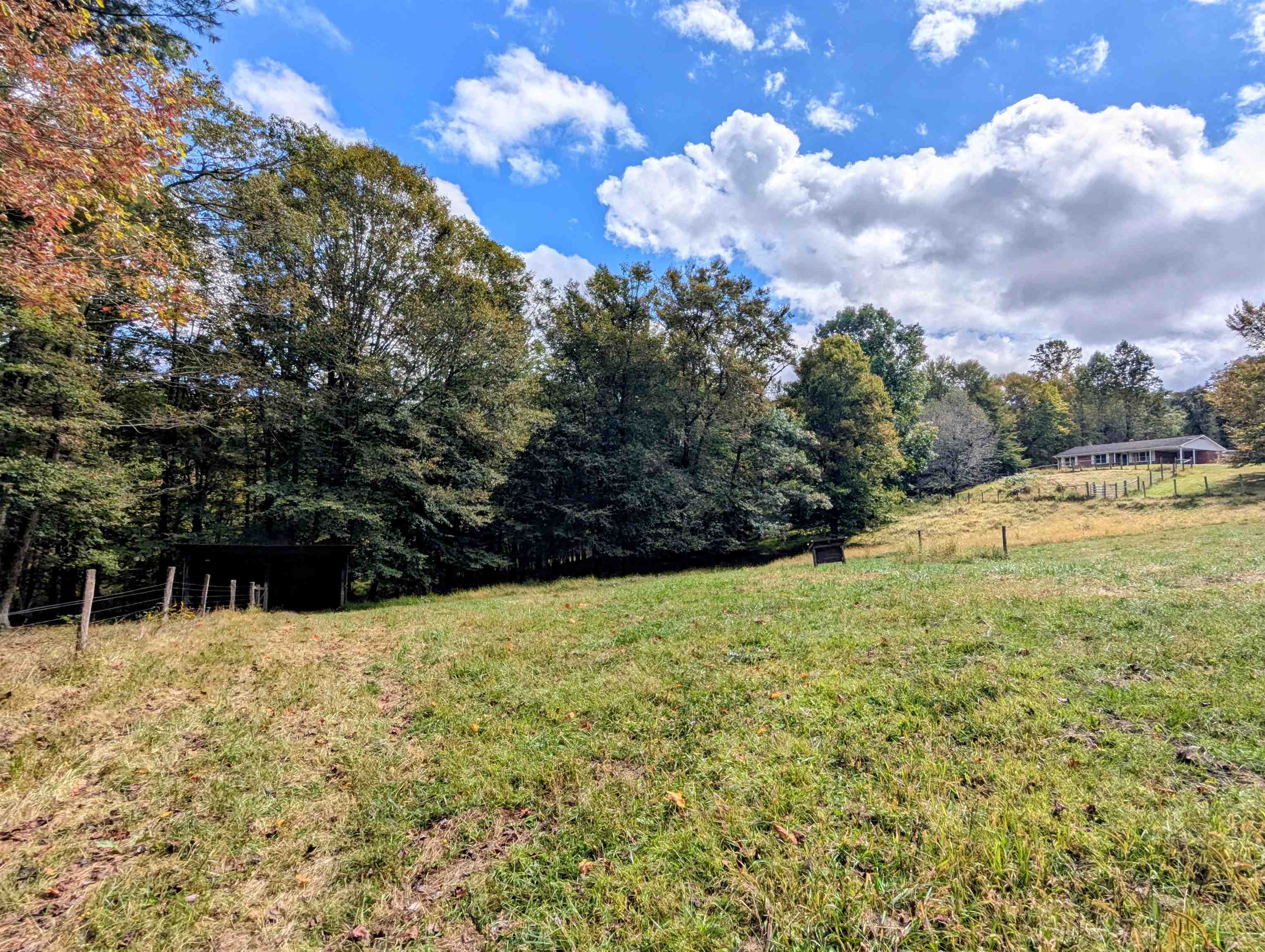 173 Hubbard Road Willis VA 24380