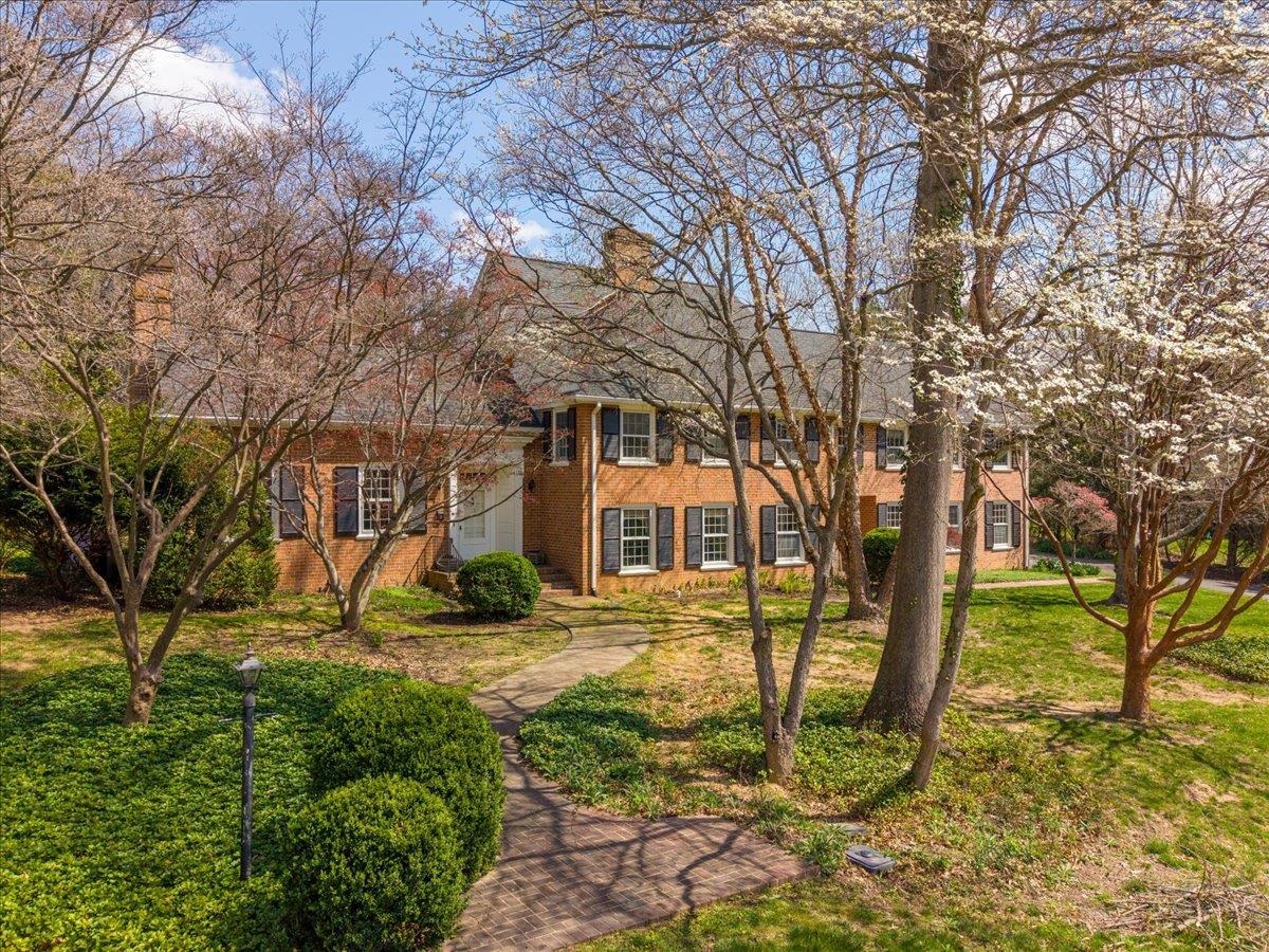 Blacksburg VA, 1311 Oak Drive