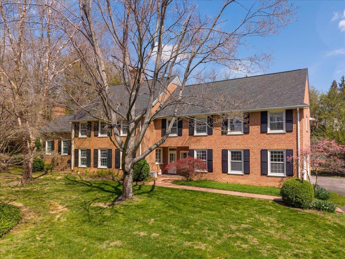 1311 Oak Drive Blacksburg VA 24060