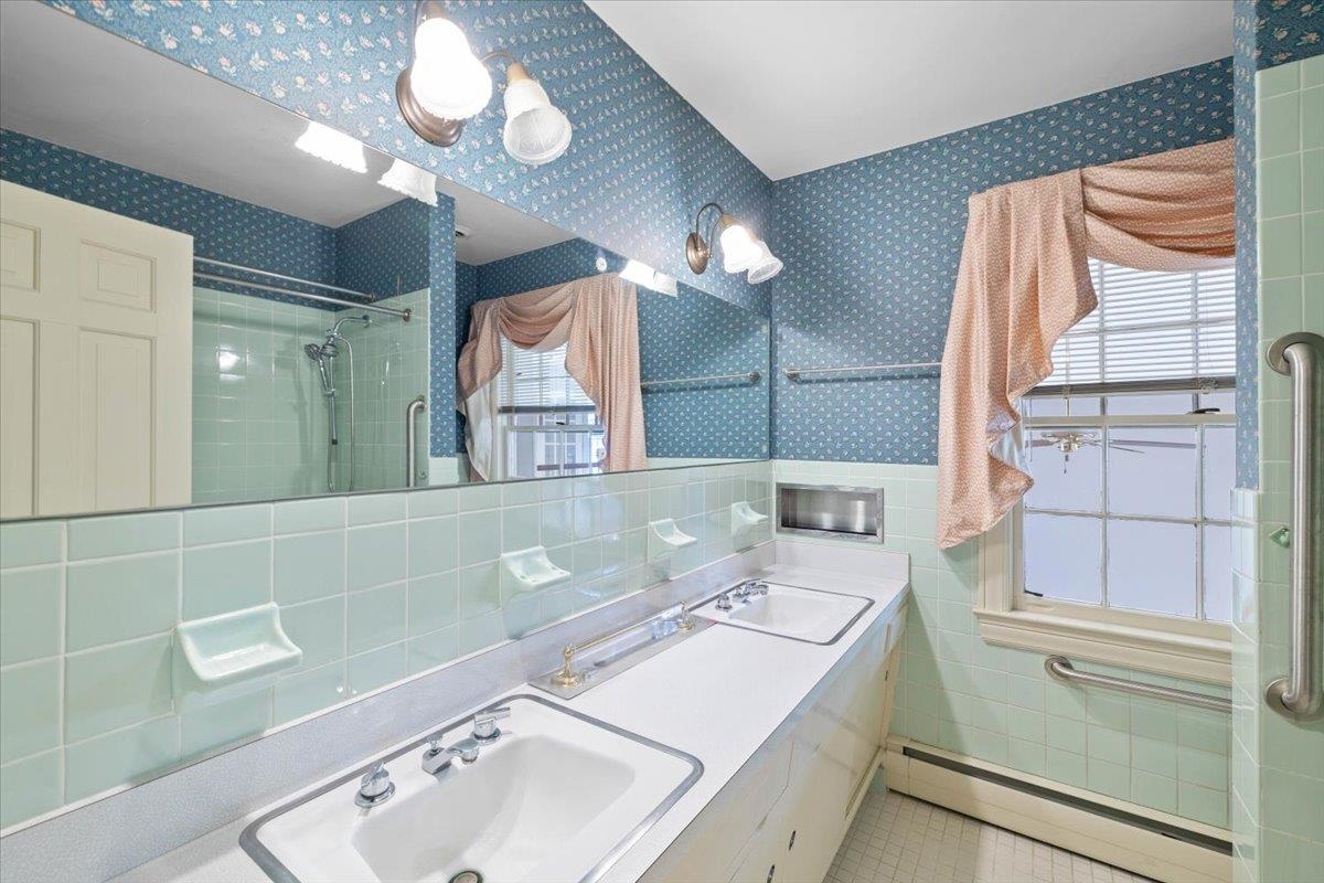 1311 Oak Drive Blacksburg VA 24060