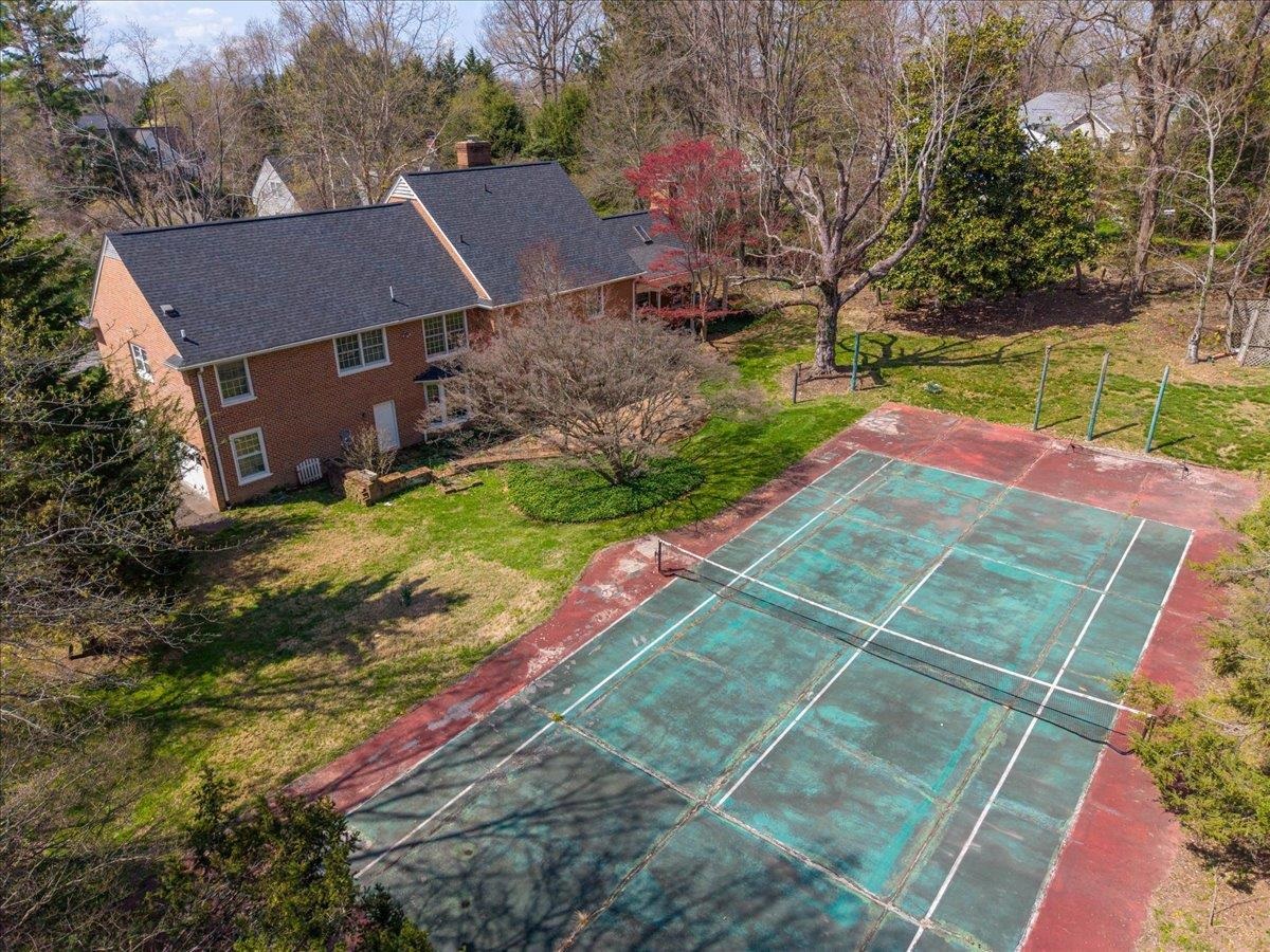 1311 Oak Drive Blacksburg VA 24060