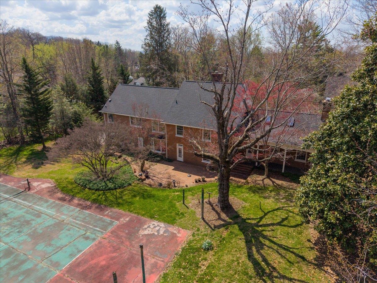 1311 Oak Drive Blacksburg VA 24060