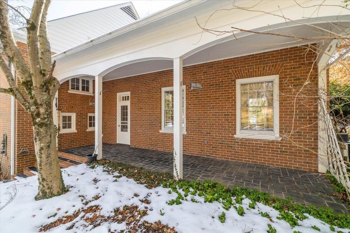 1311 Oak Drive Blacksburg VA 24060