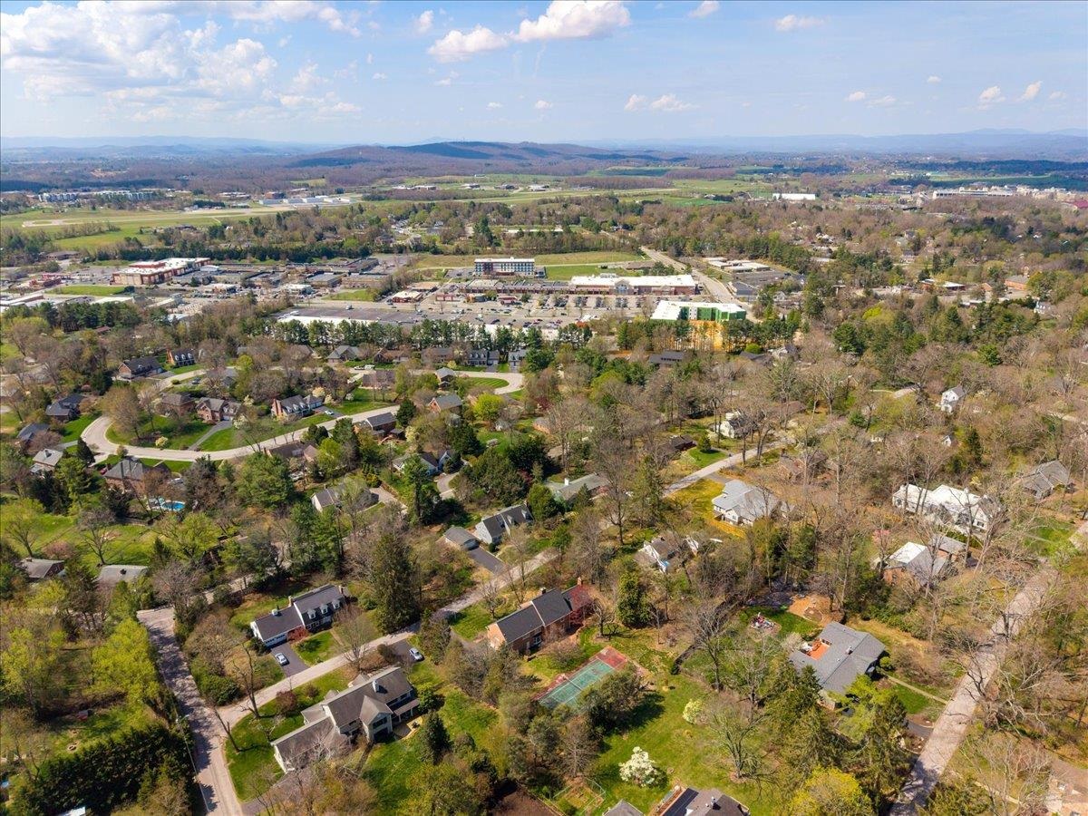 1311 Oak Drive Blacksburg VA 24060