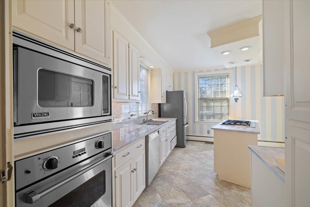 1311 Oak Drive Blacksburg VA 24060