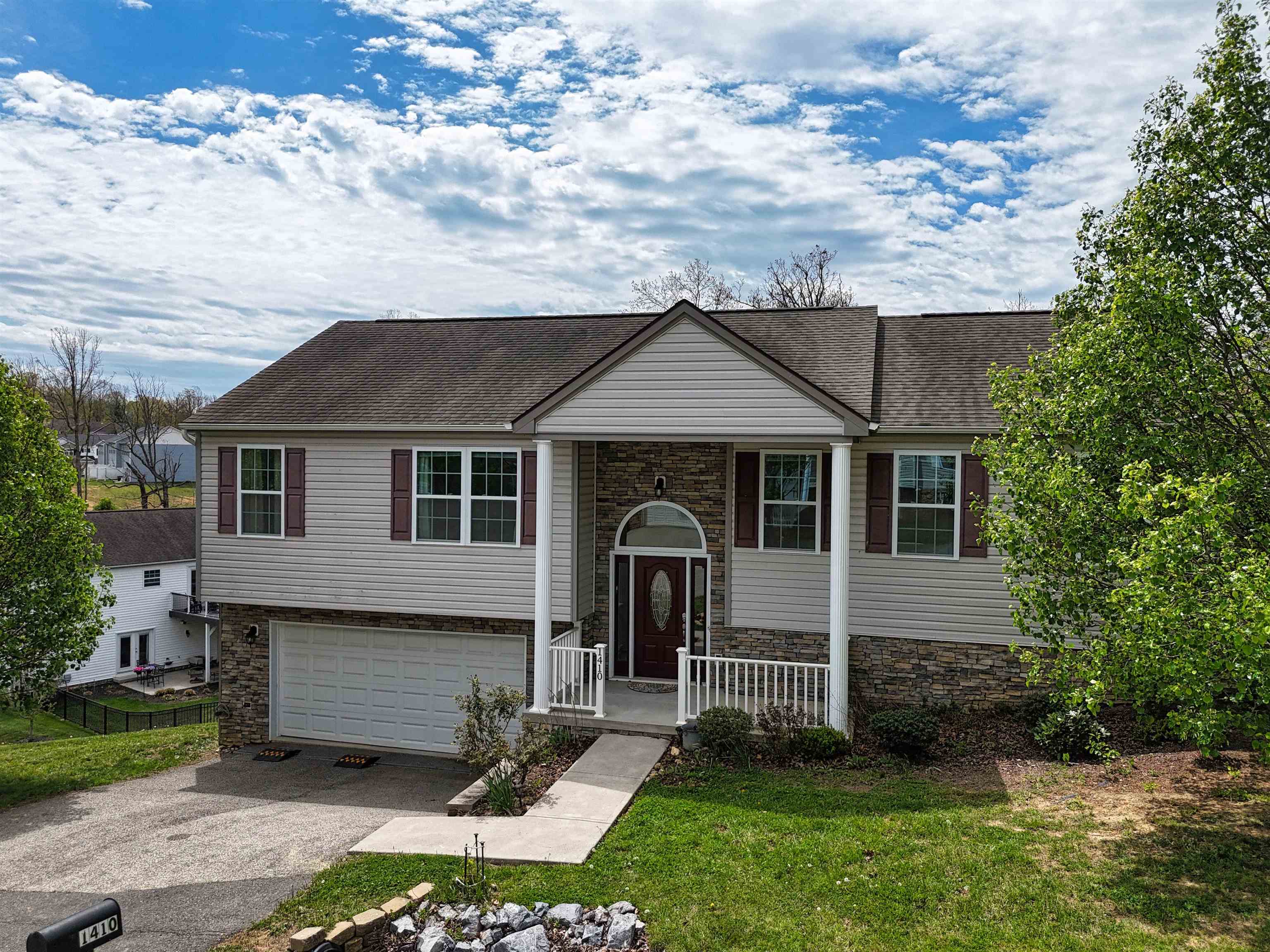 1410 Sherwood Drive Christiansburg VA 24073