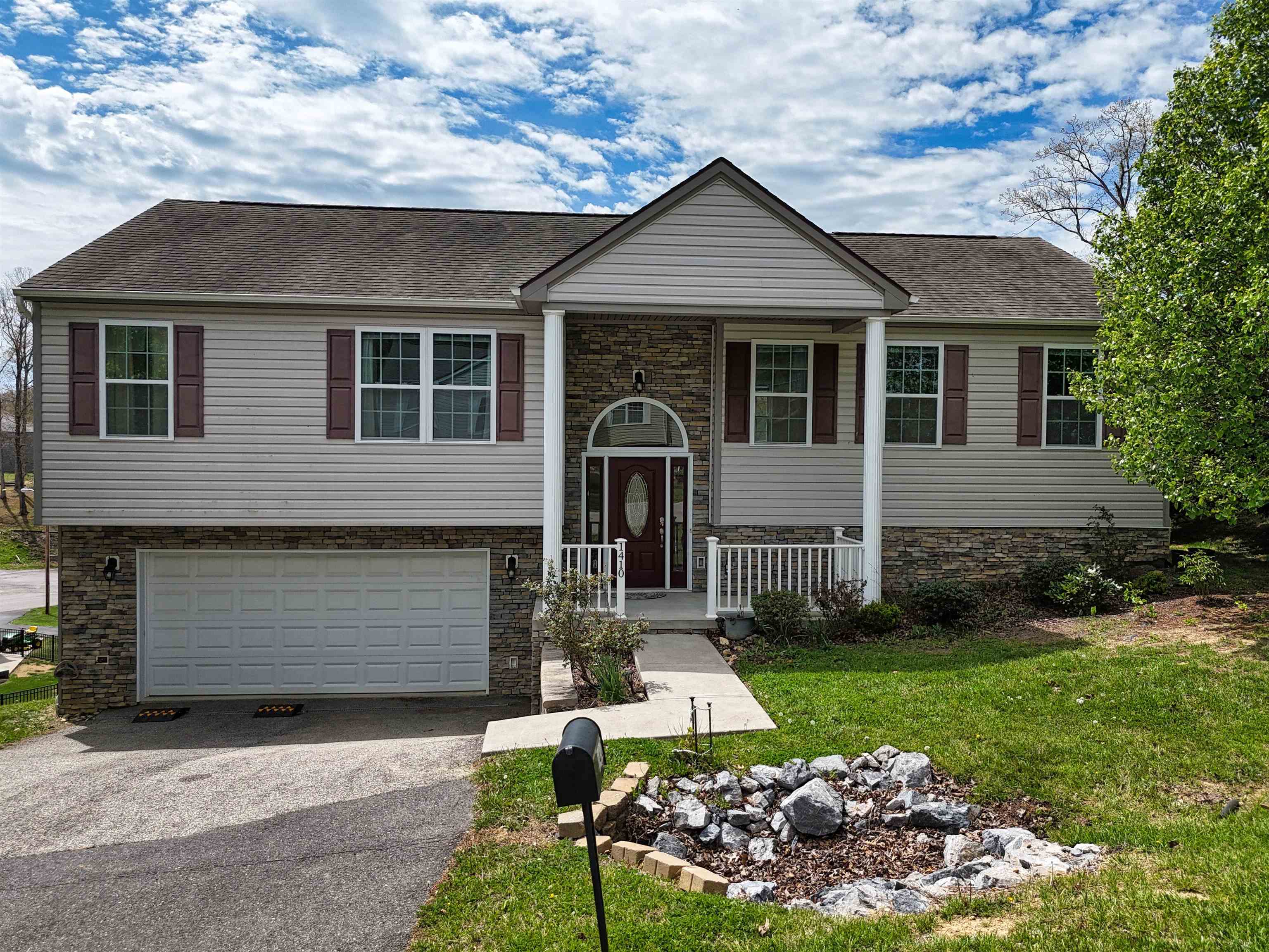 1410 Sherwood Drive Christiansburg VA 24073