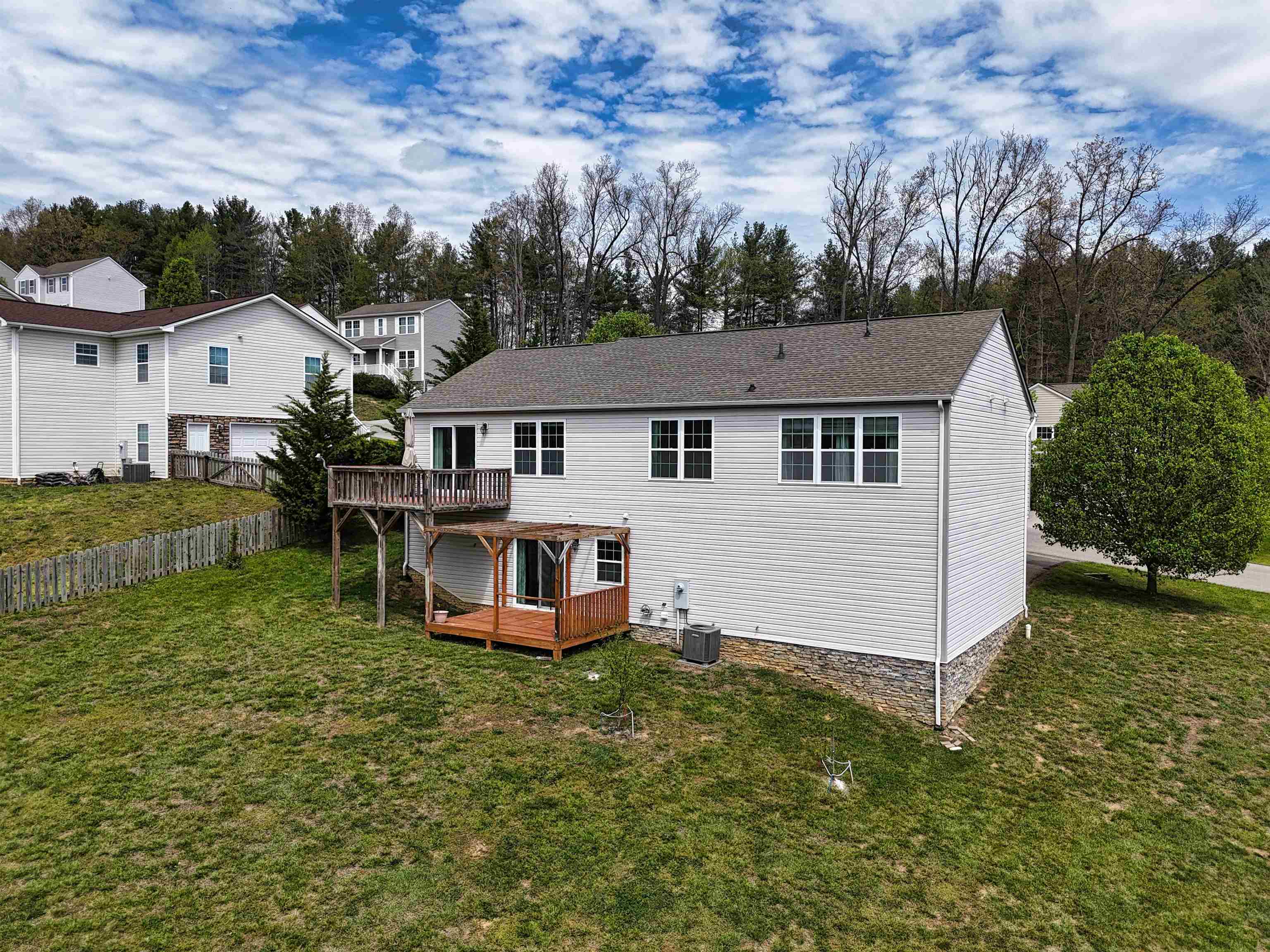 1410 Sherwood Drive Christiansburg VA 24073