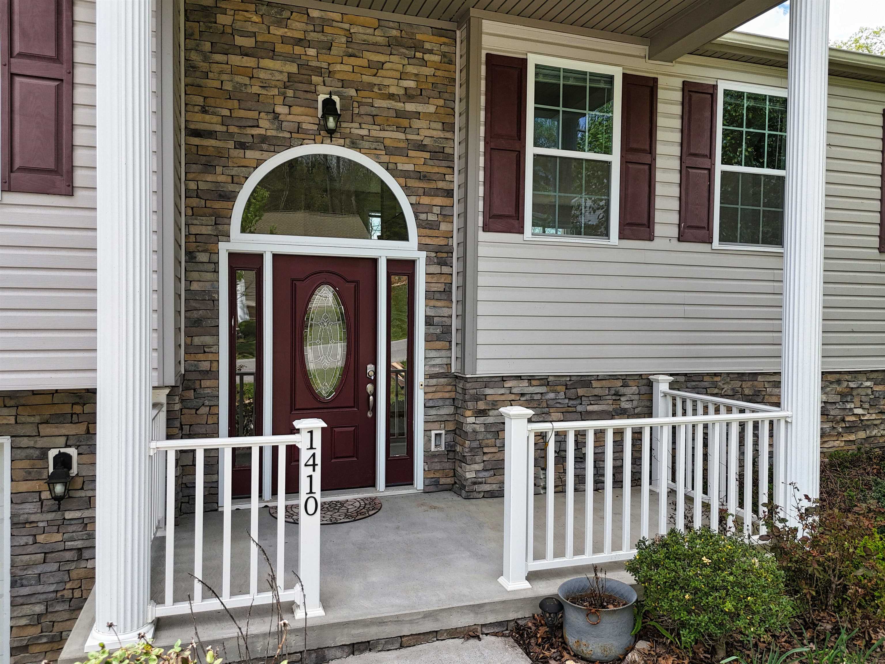 1410 Sherwood Drive Christiansburg VA 24073