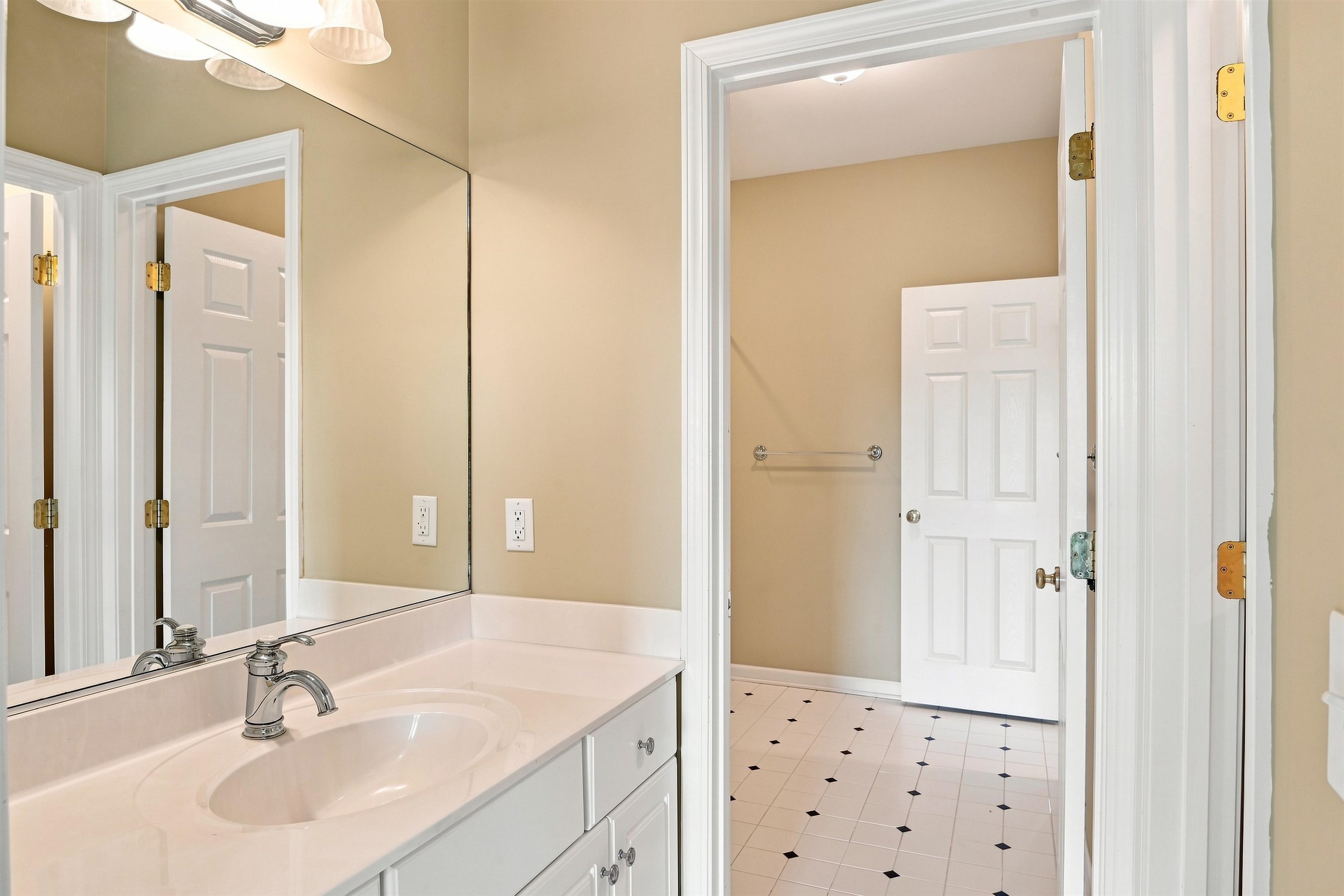 2220 Birch Leaf Lane Blacksburg VA 24060