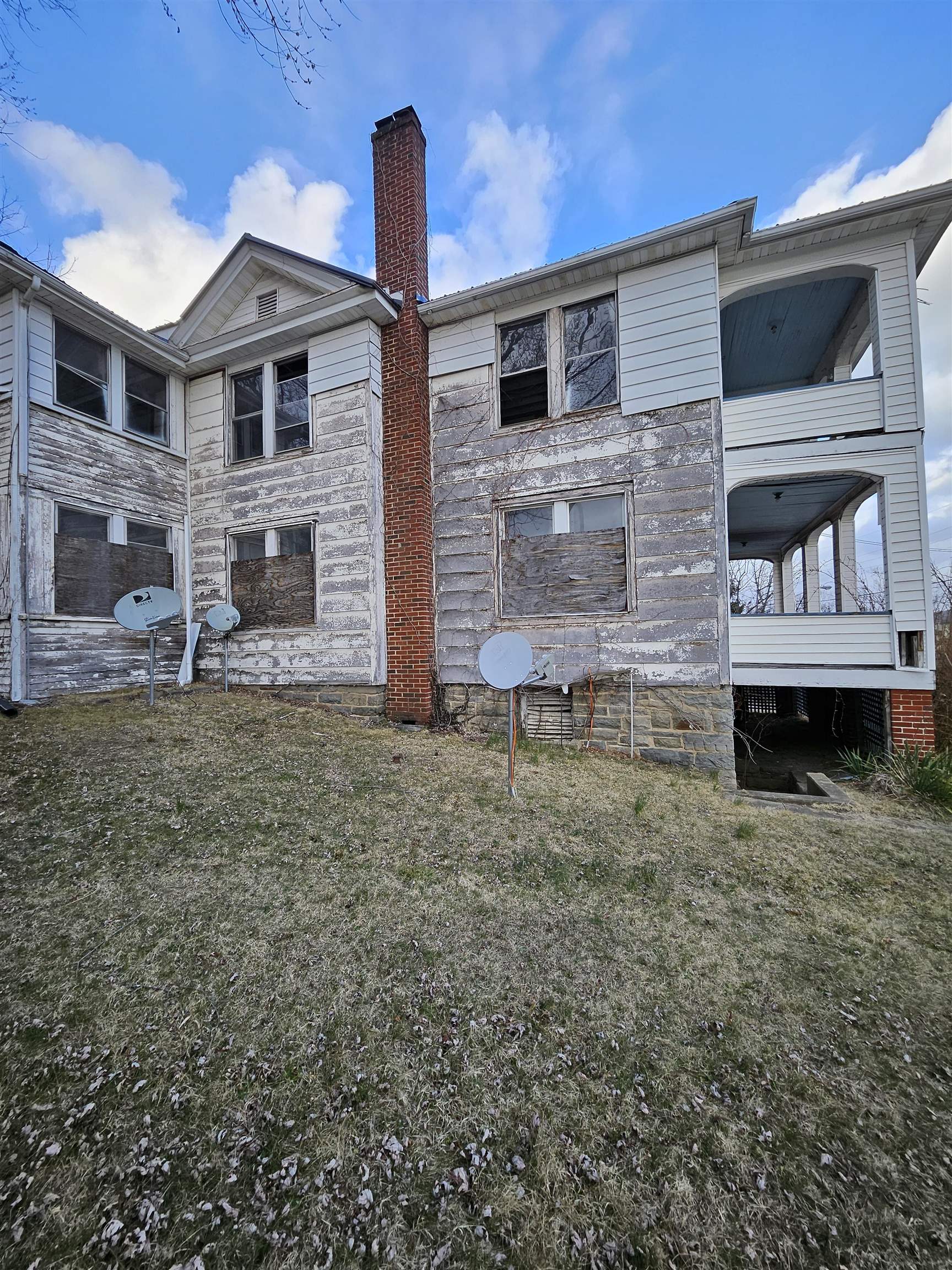 15 Fifth Street NE Pulaski VA 24301