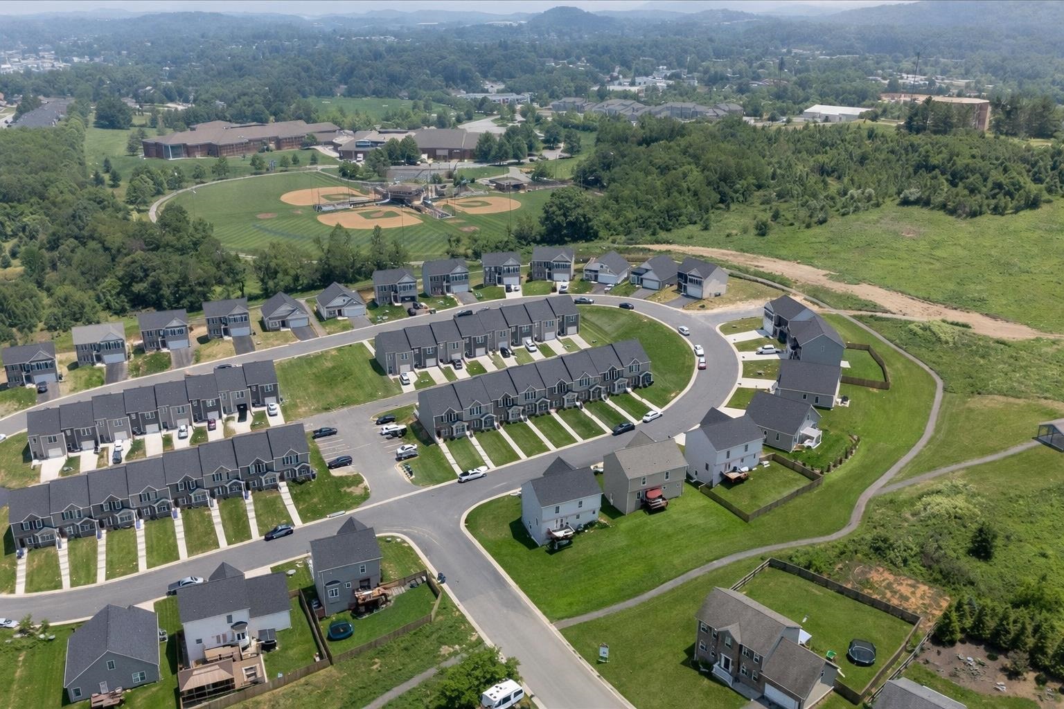 810 Holland Loop NW Christiansburg VA 24073